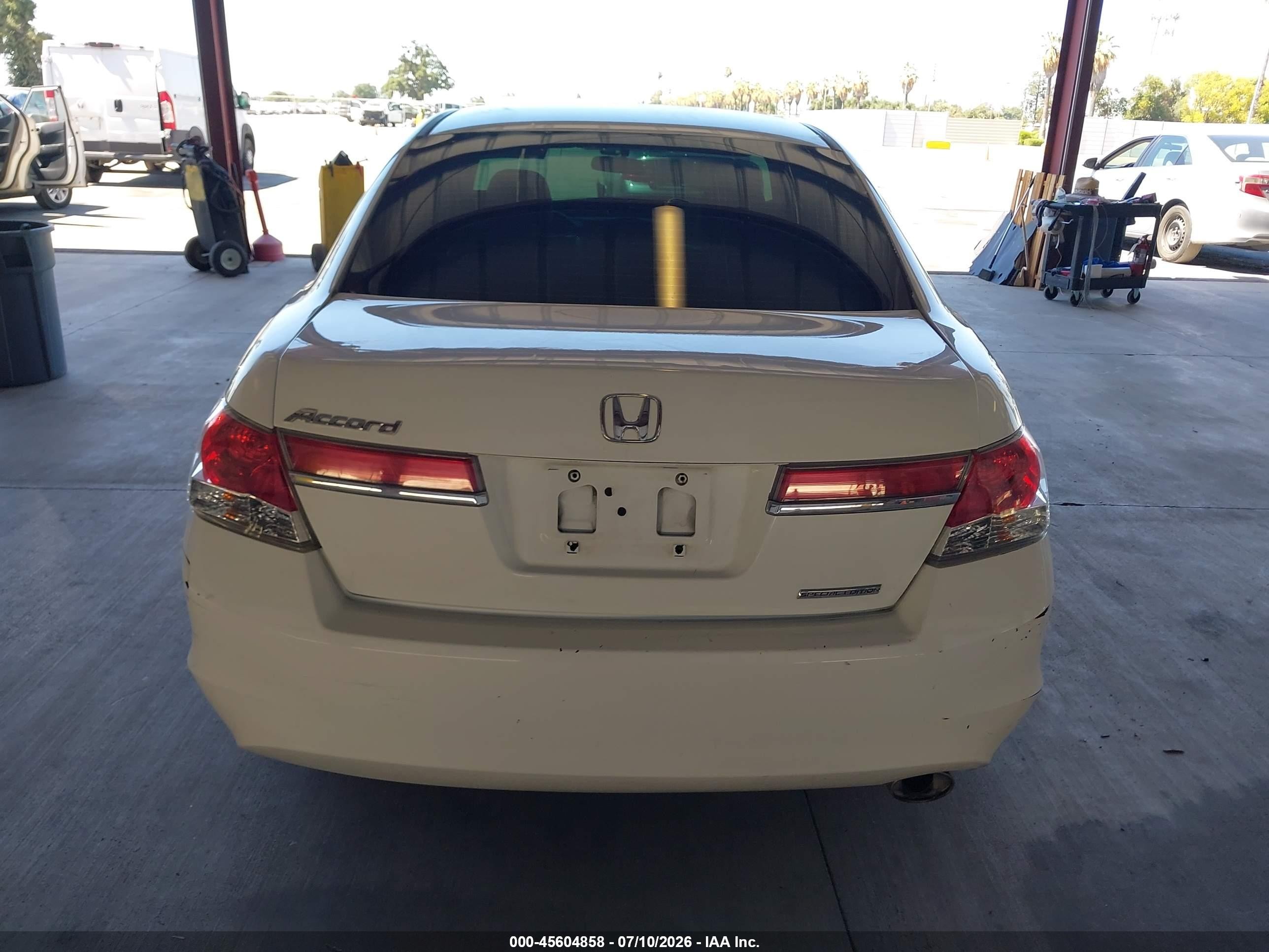 2012 Honda Accord 2.4 Se White vin: 1HGCP2F65CA152517