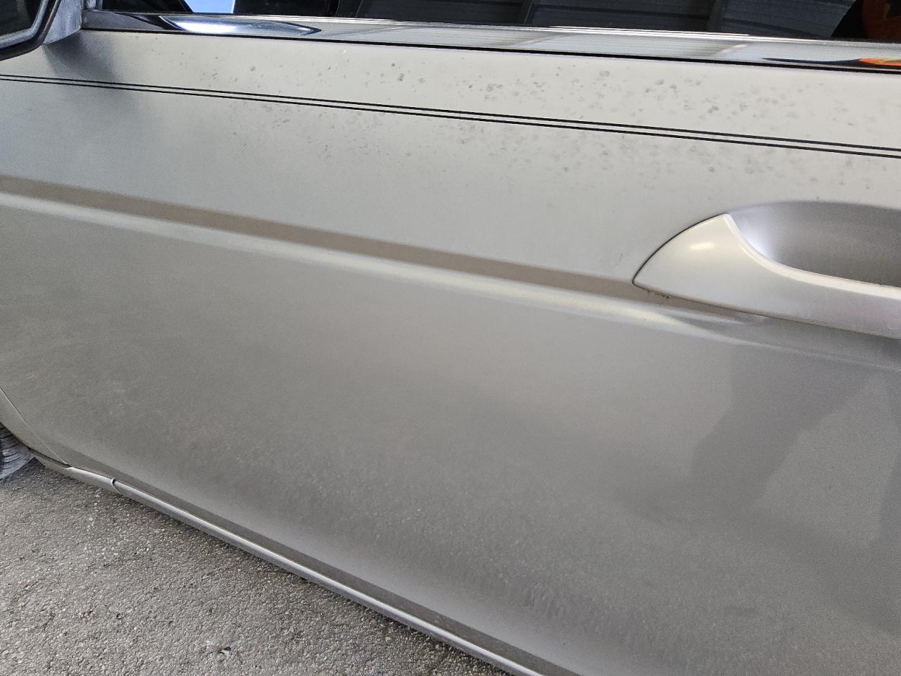 2012 Honda Accord Se White vin: 1HGCP2F66CA165101 Damage: Left Front Door, Oxidized, > 12 Inches