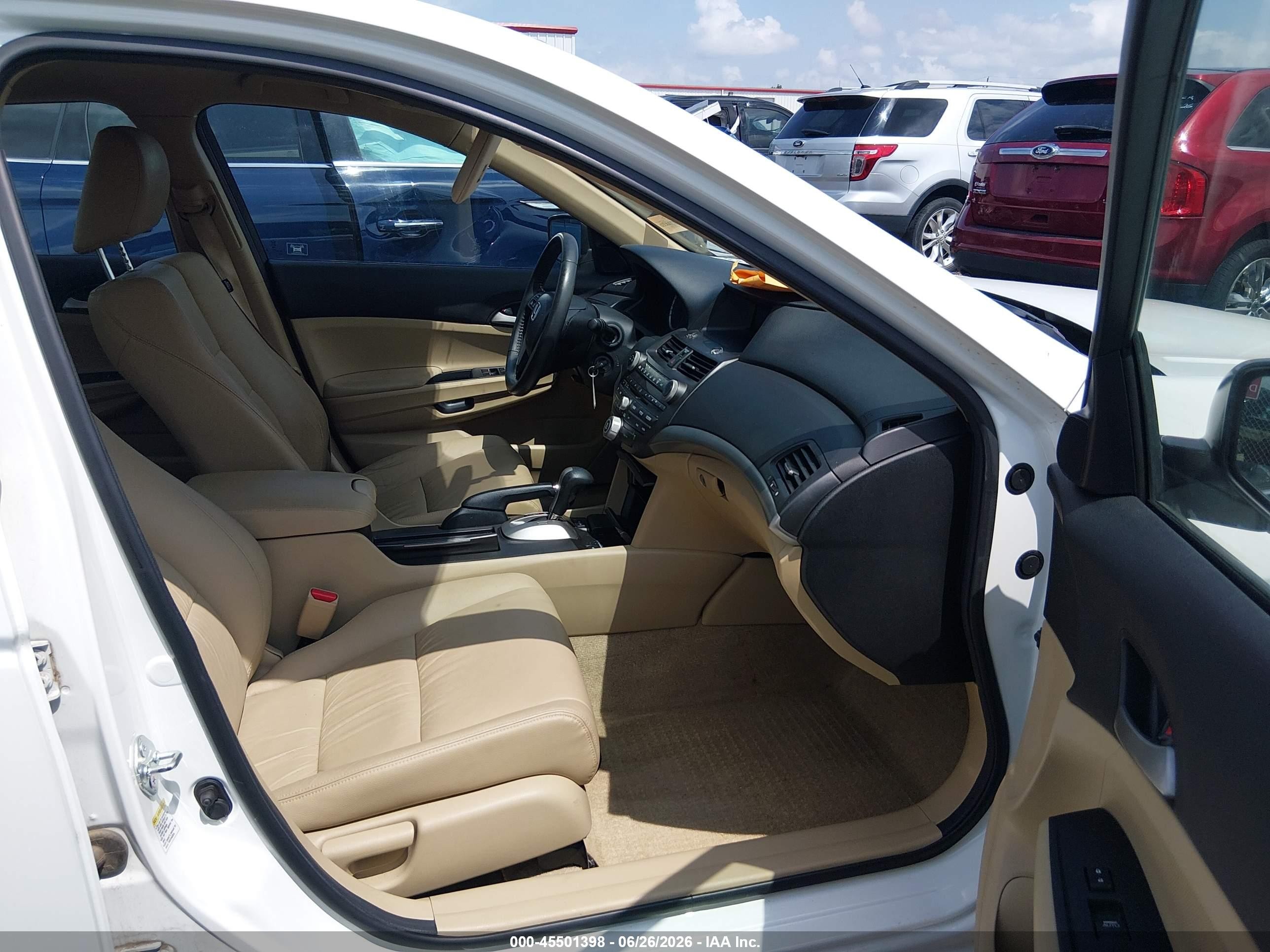 2011 Honda Accord 2.4 Se White vin: 1HGCP2F67BA017117