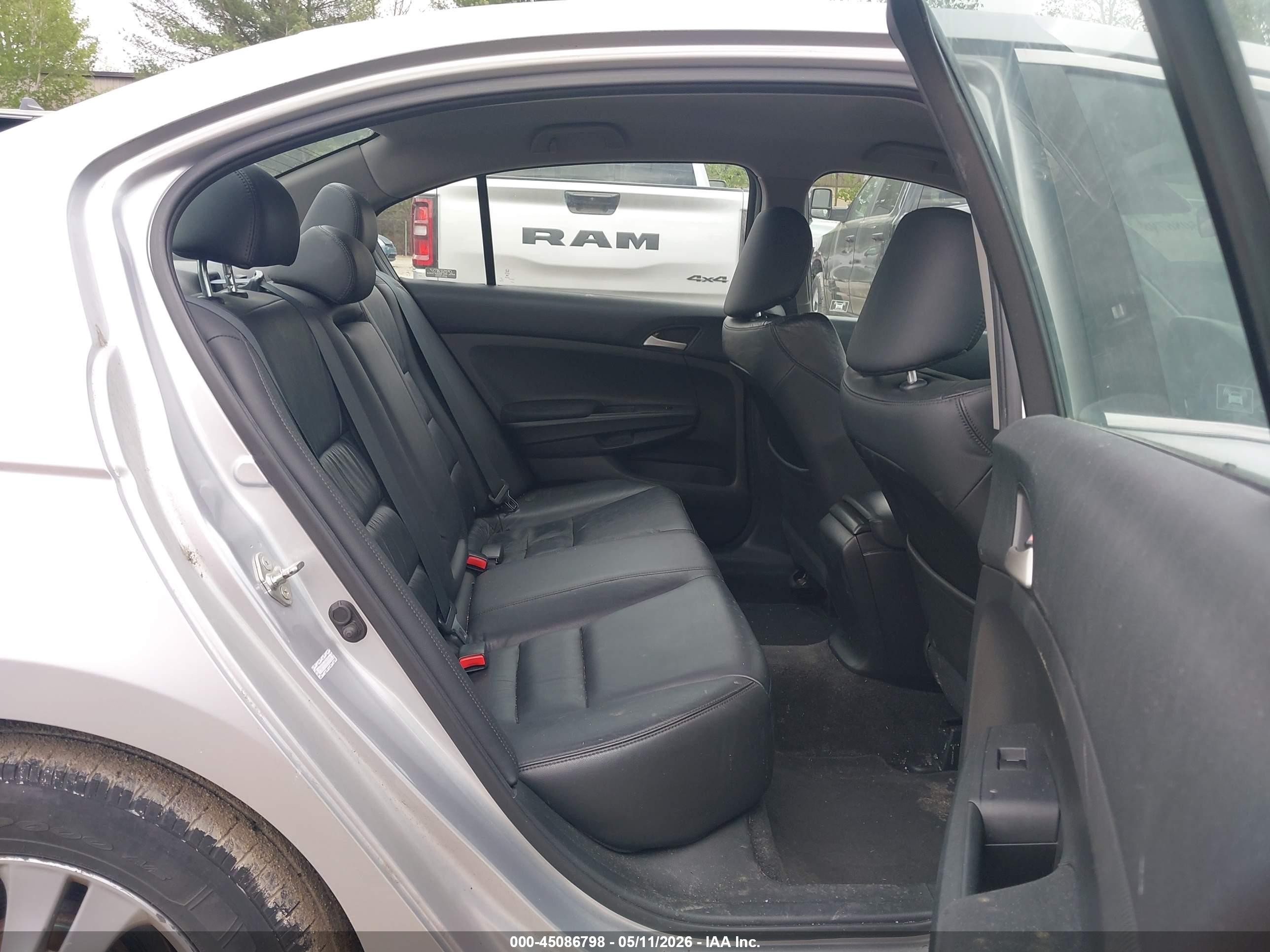 2011 Honda Accord 2.4 Se Silver vin: 1HGCP2F67BA073543