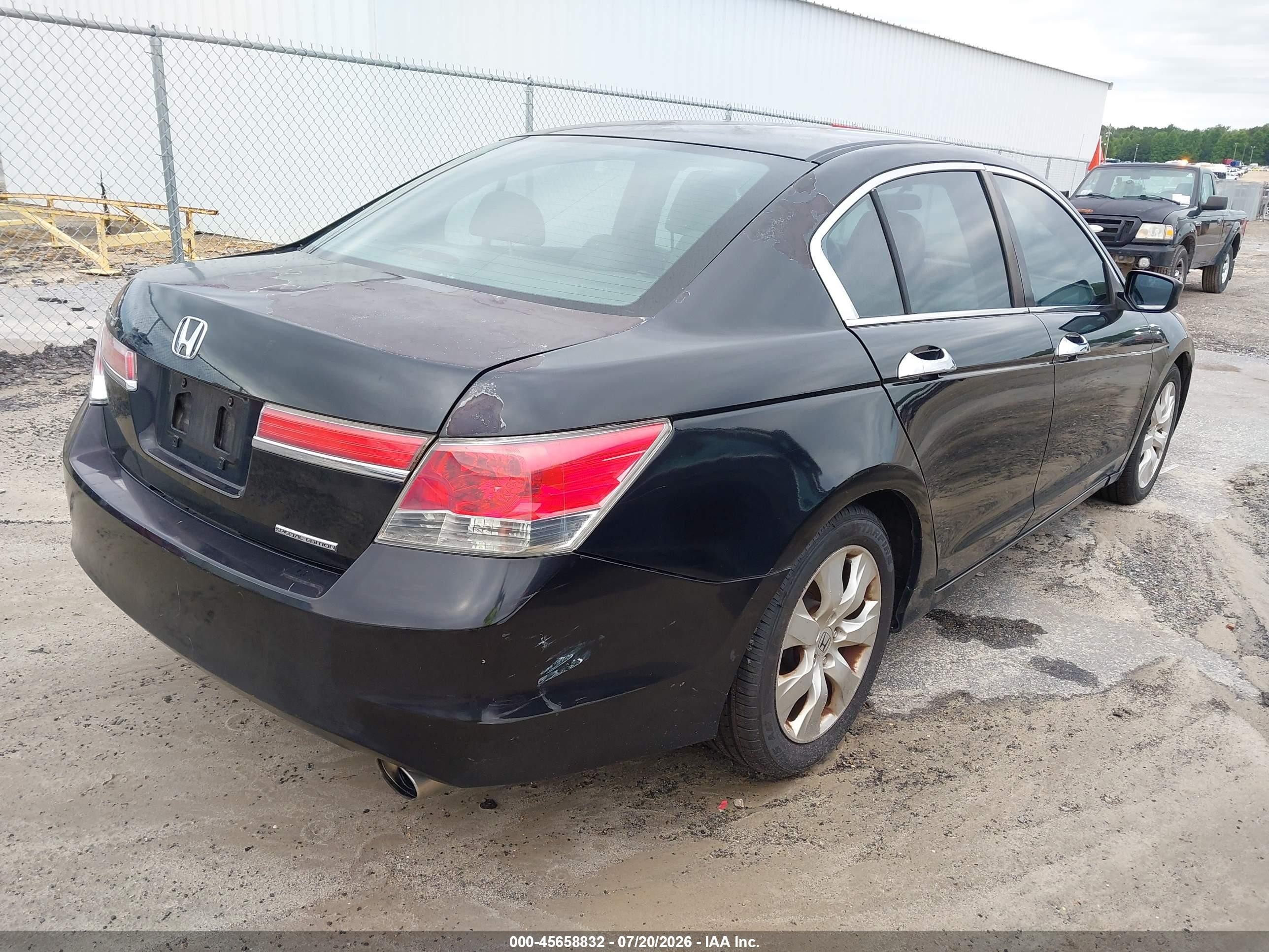 2011 Honda Accord 2.4 Se Черный vin: 1HGCP2F67BA130453