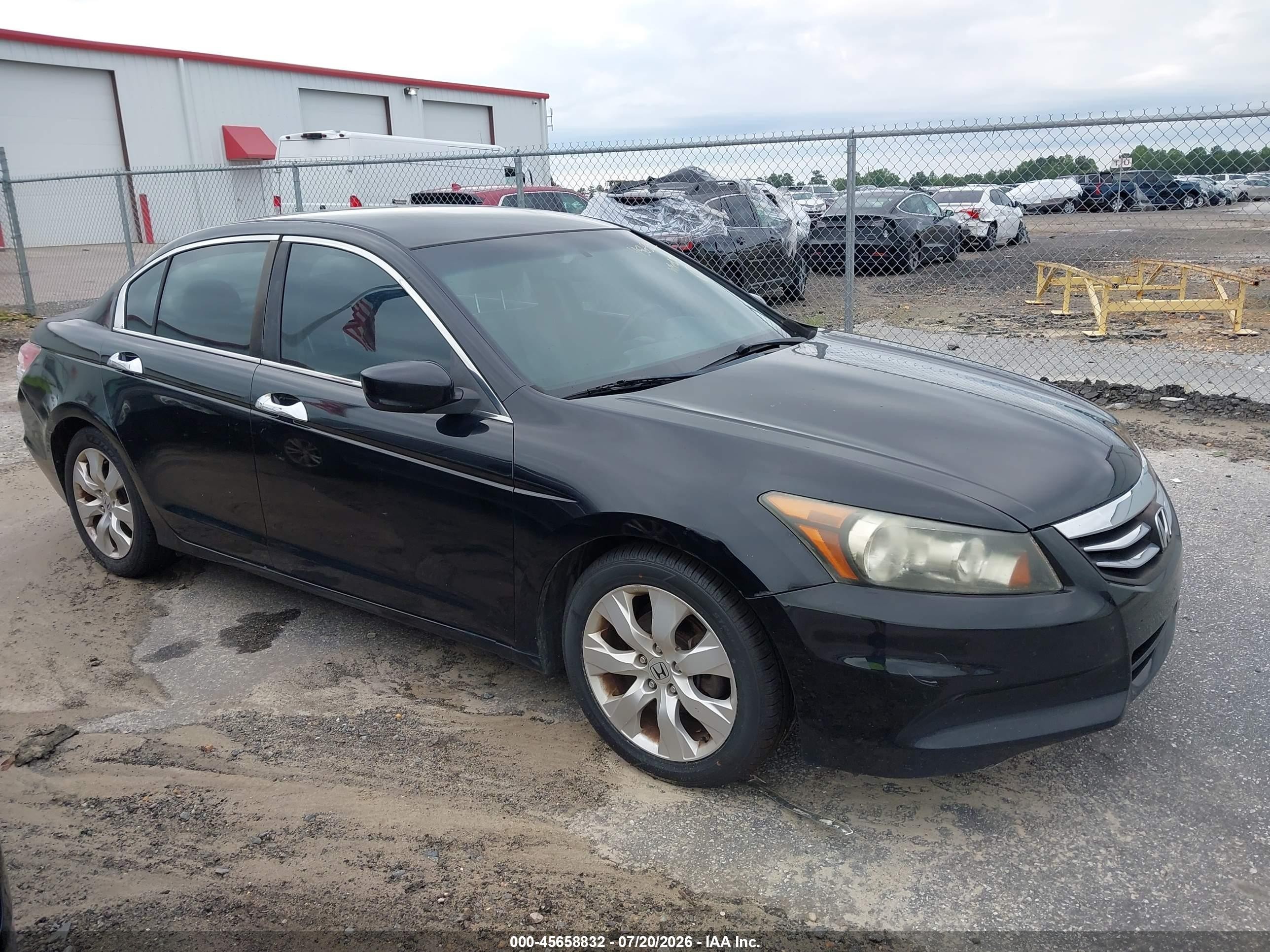2011 Honda Accord 2.4 Se Черный vin: 1HGCP2F67BA130453