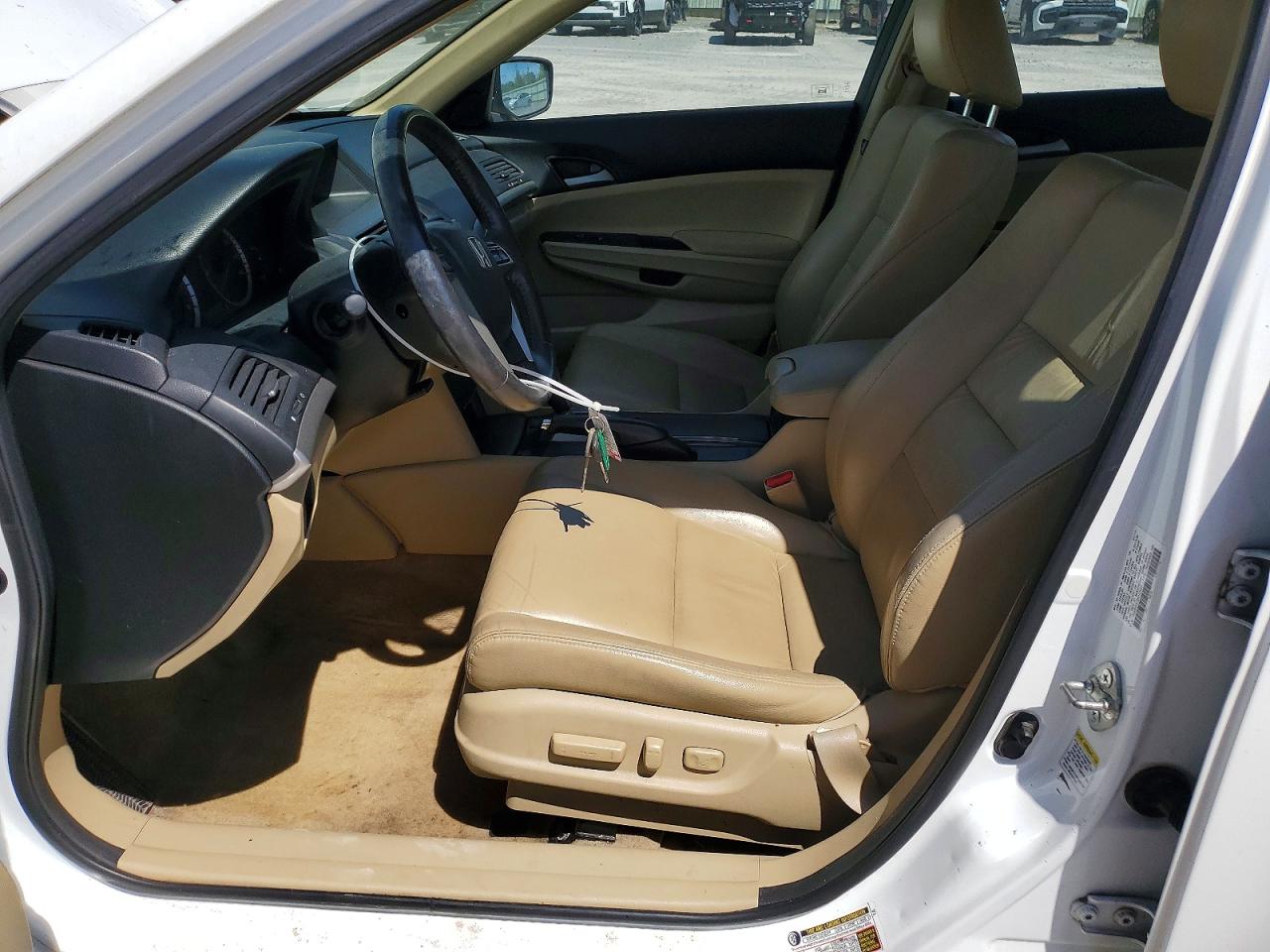 2011 Honda Accord Se White vin: 1HGCP2F67BA143607