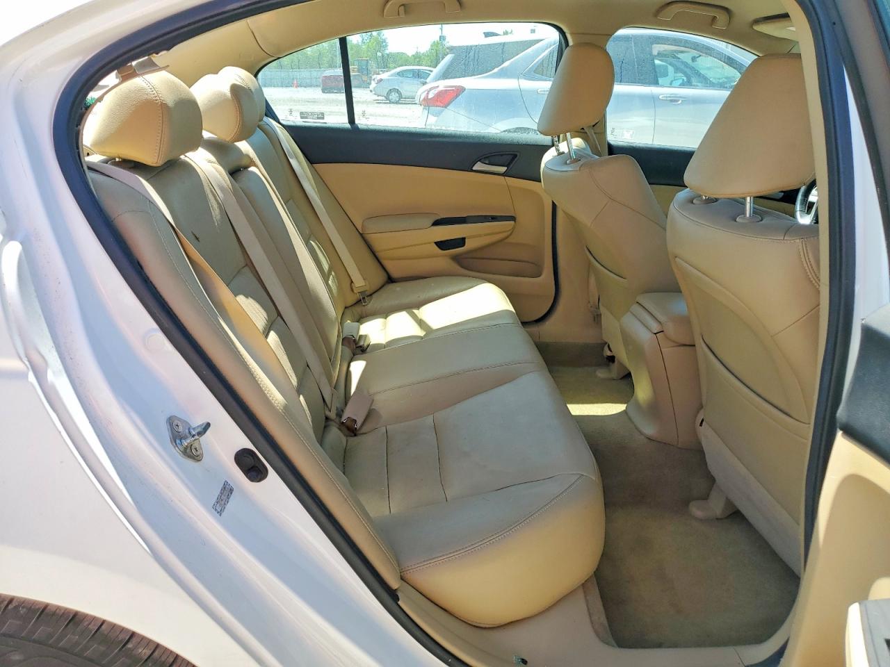2011 Honda Accord Se White vin: 1HGCP2F67BA143607