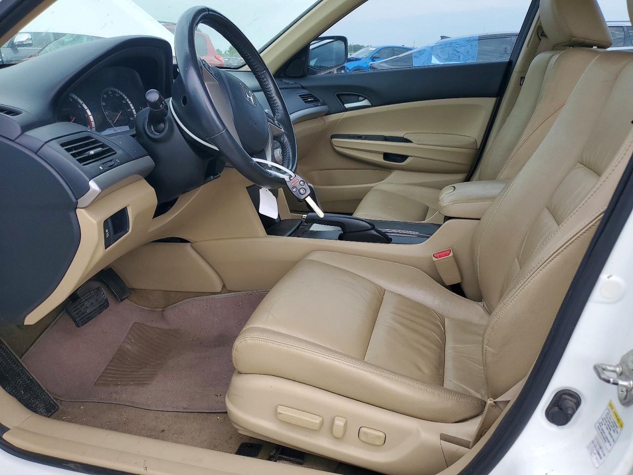 2012 Honda Accord Se White vin: 1HGCP2F67CA046943