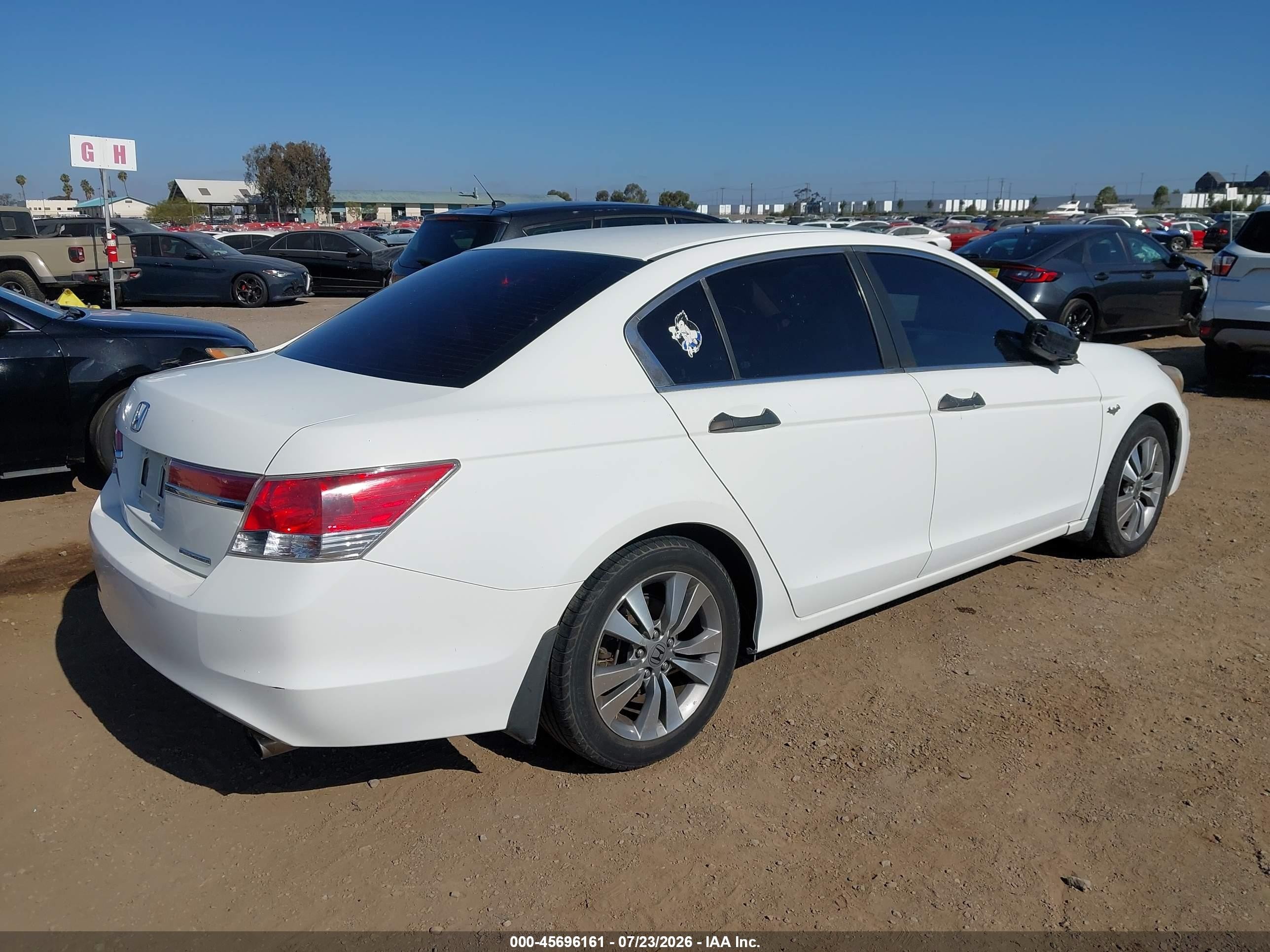 2012 Honda Accord 2.4 Se Белый vin: 1HGCP2F67CA133340