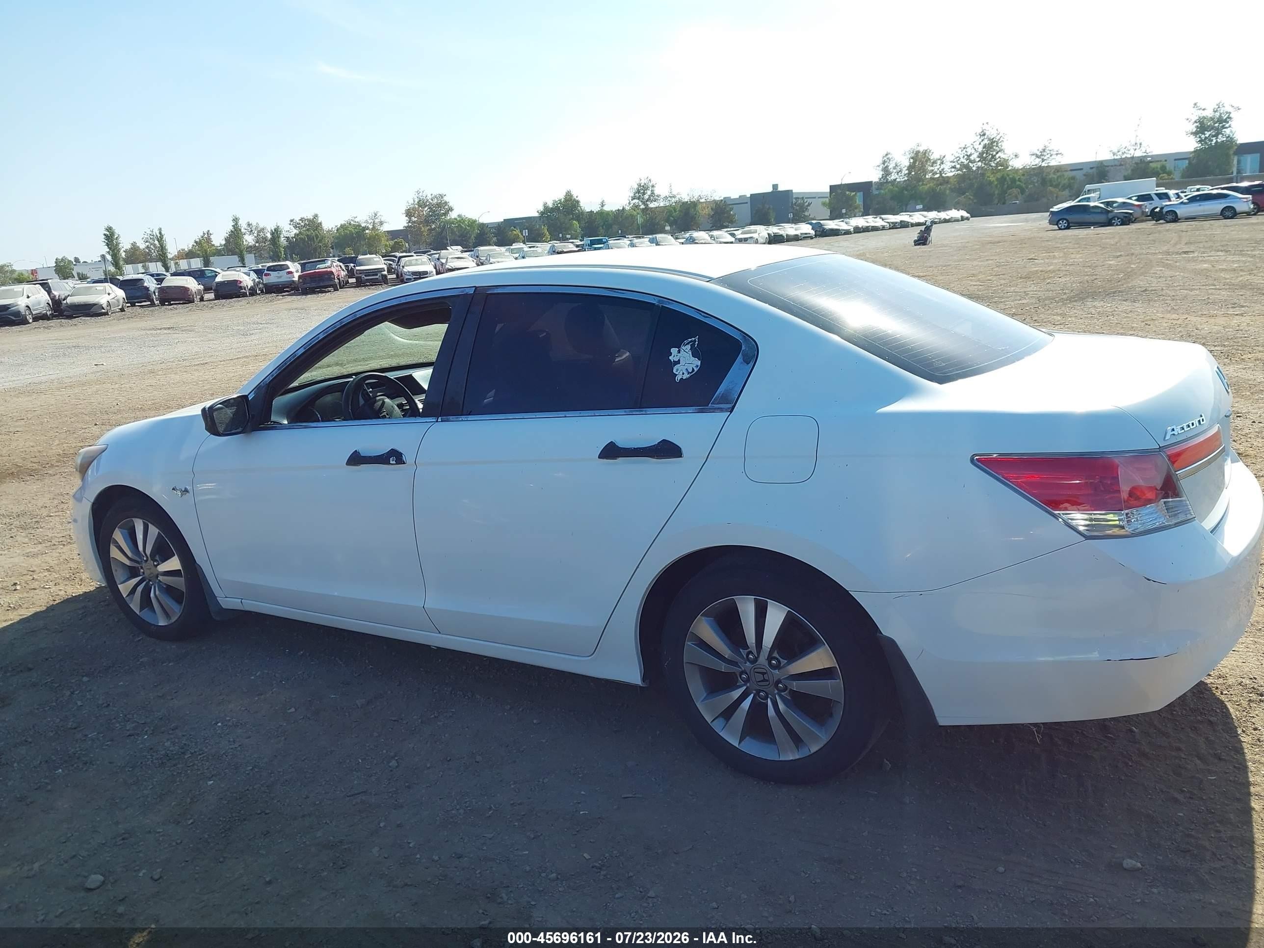 2012 Honda Accord 2.4 Se Белый vin: 1HGCP2F67CA133340