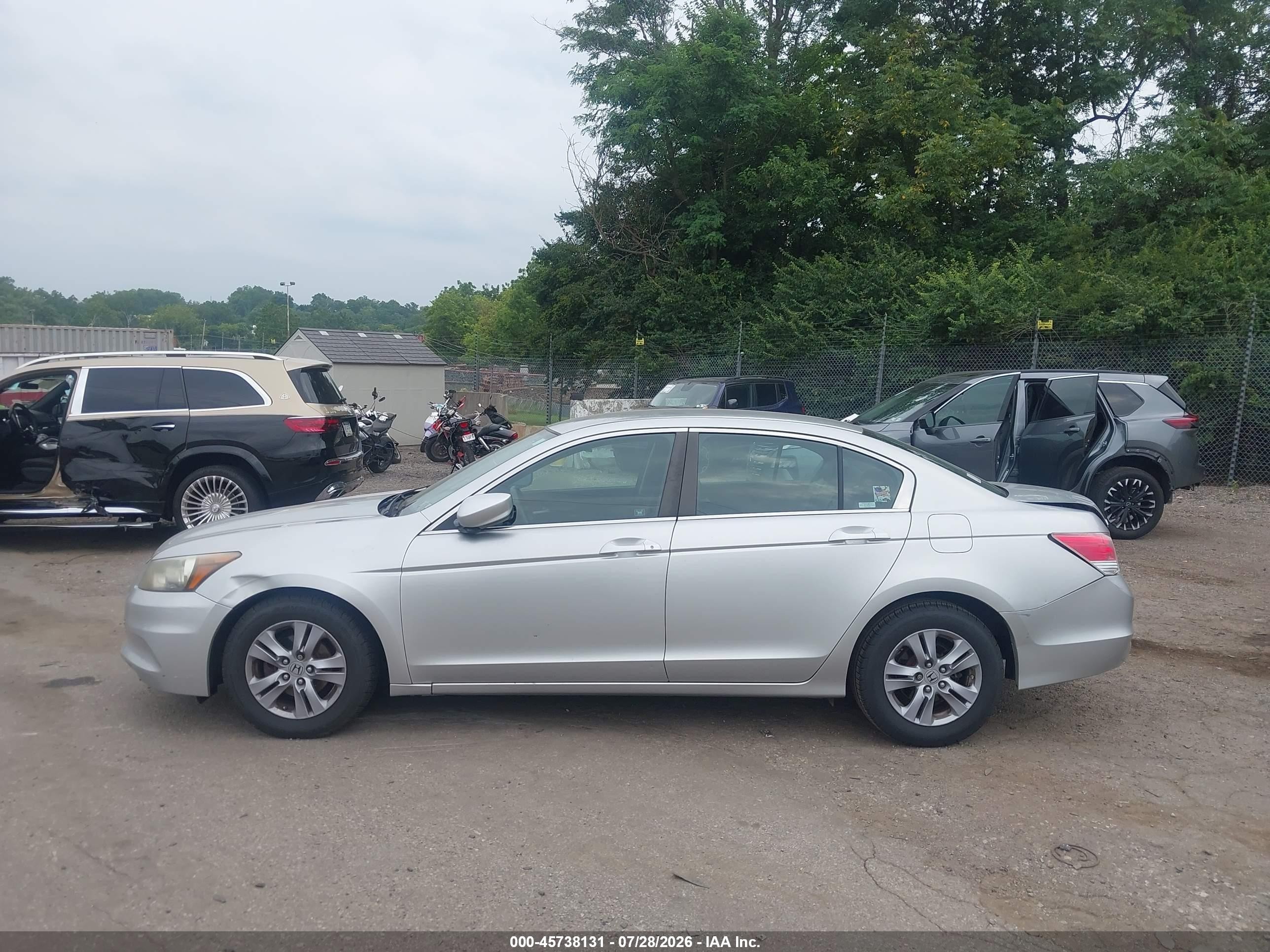 2012 Honda Accord 2.4 Se Серебряный vin: 1HGCP2F67CA185812