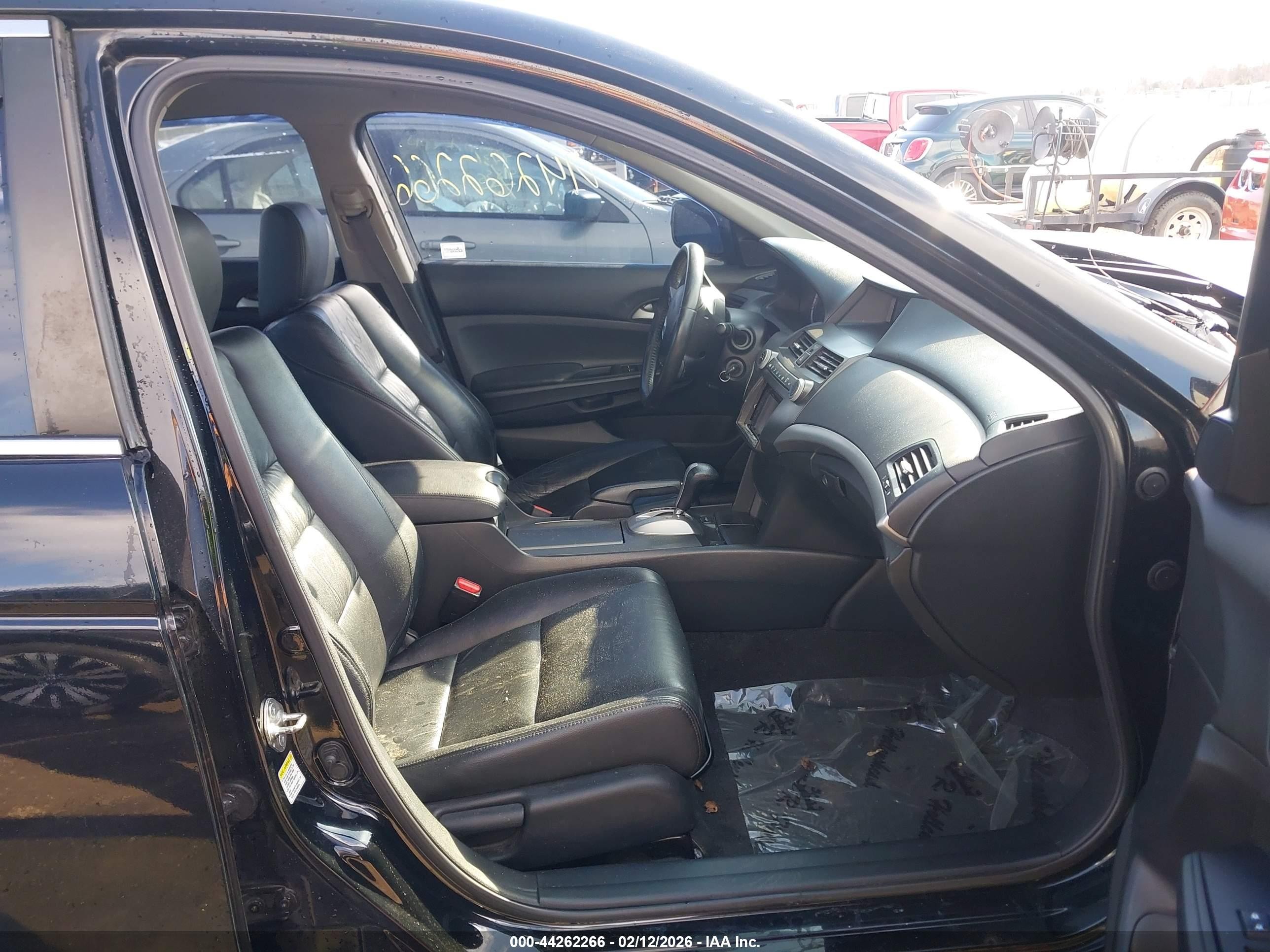 2012 Honda Accord 2.4 Se Черный vin: 1HGCP2F67CA200342