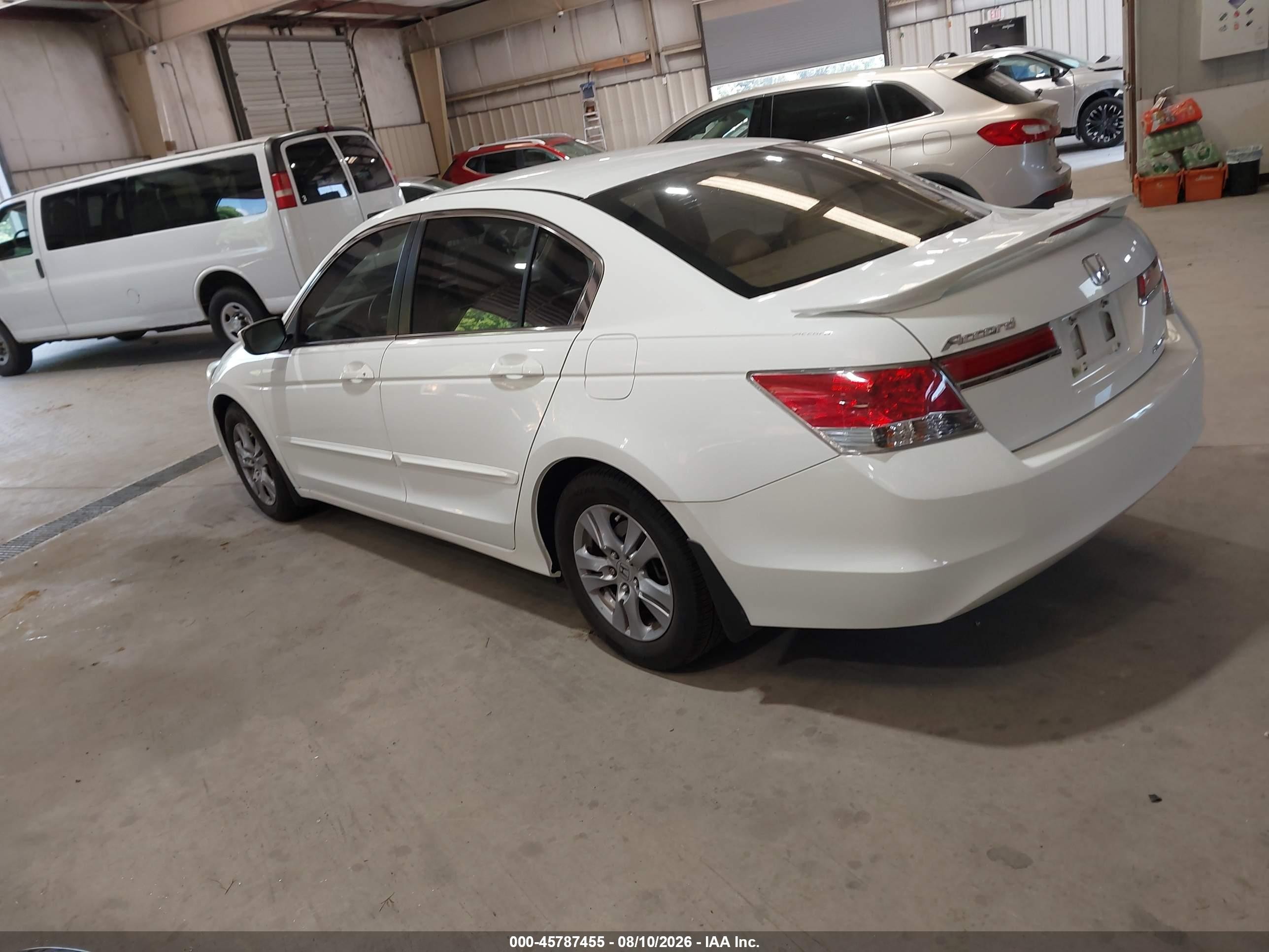 2011 Honda Accord 2.4 Se Белый vin: 1HGCP2F68BA052488