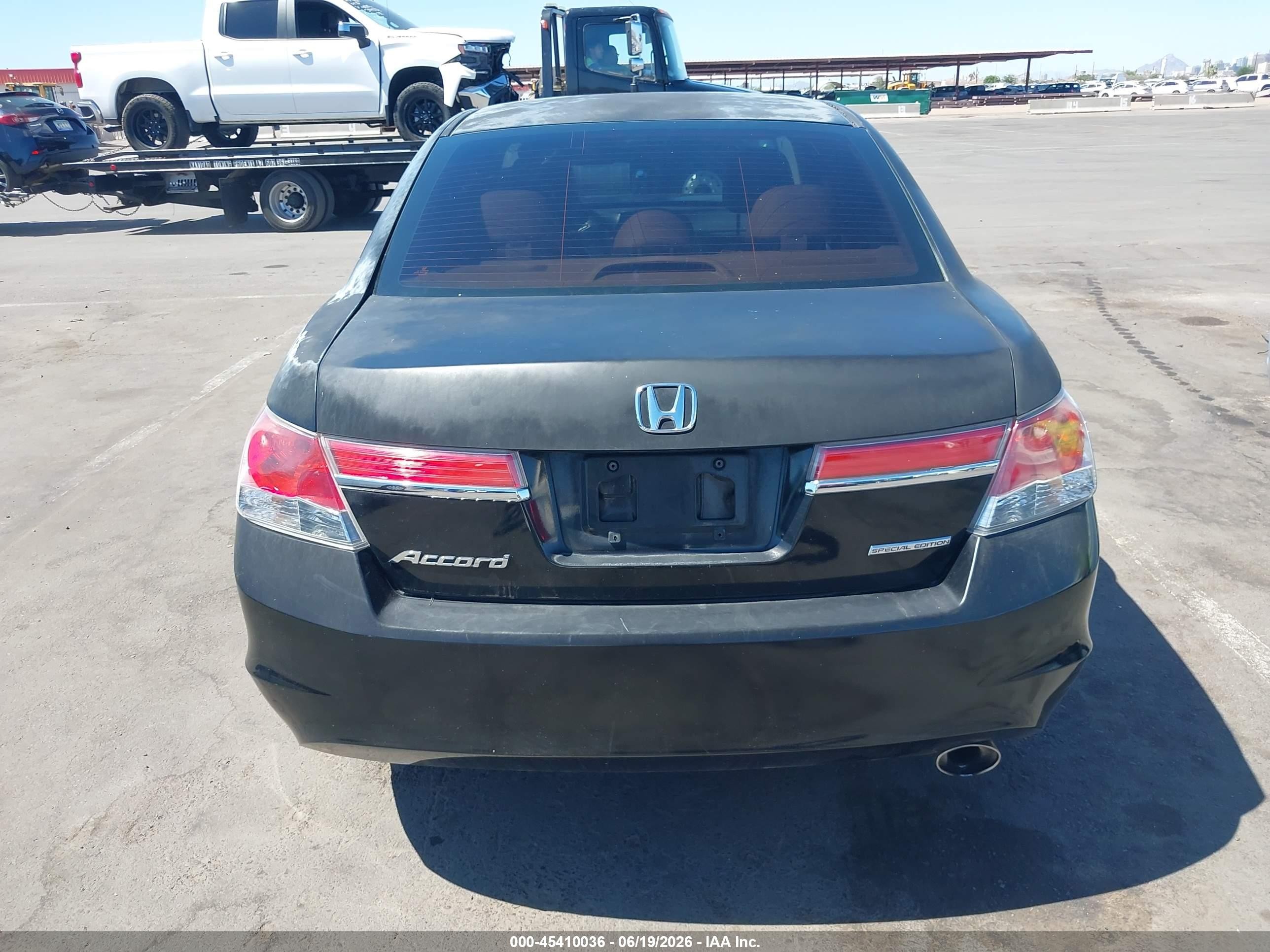 2011 Honda Accord 2.4 Se Черный vin: 1HGCP2F68BA074345