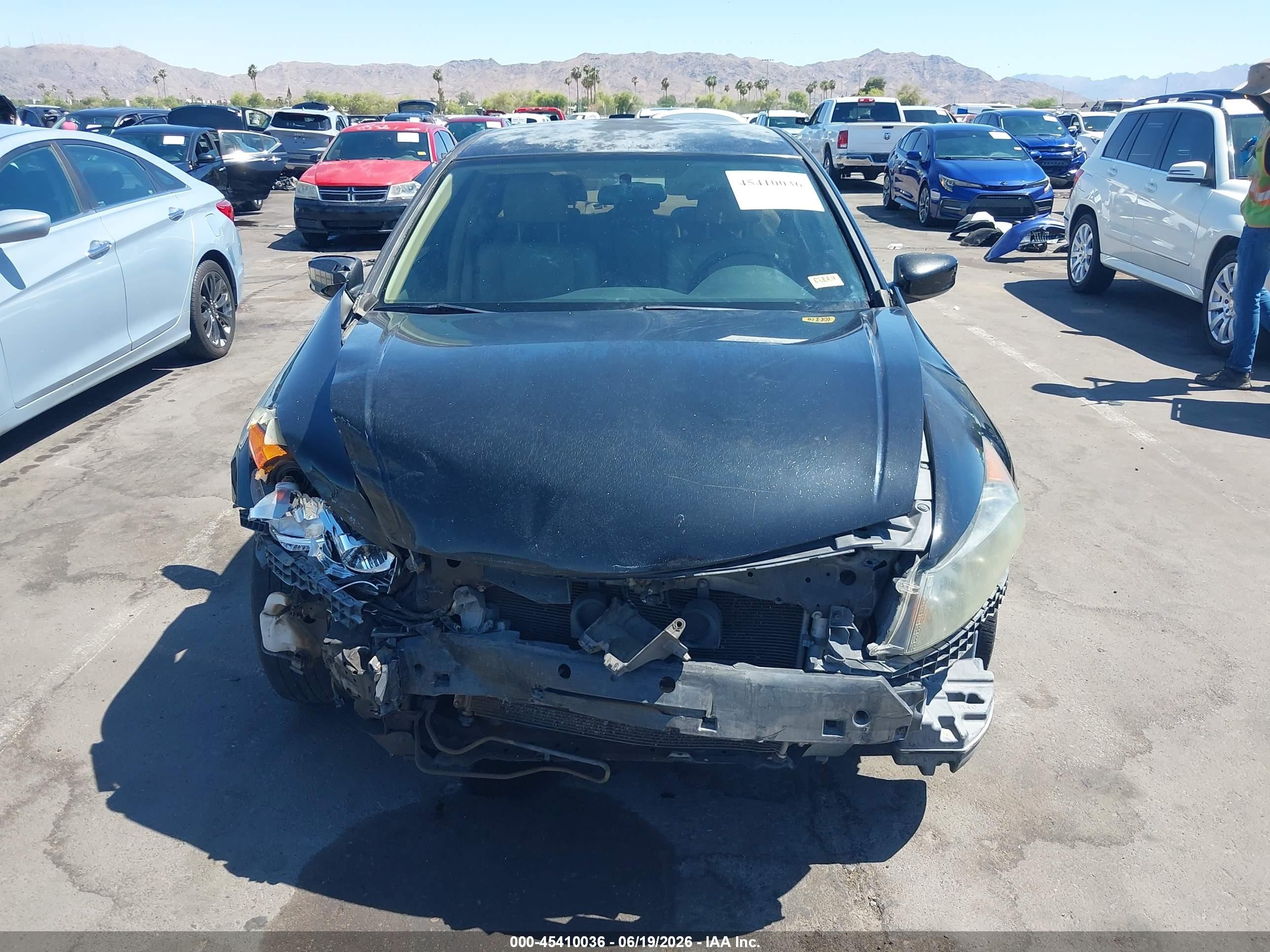 2011 Honda Accord 2.4 Se Черный vin: 1HGCP2F68BA074345