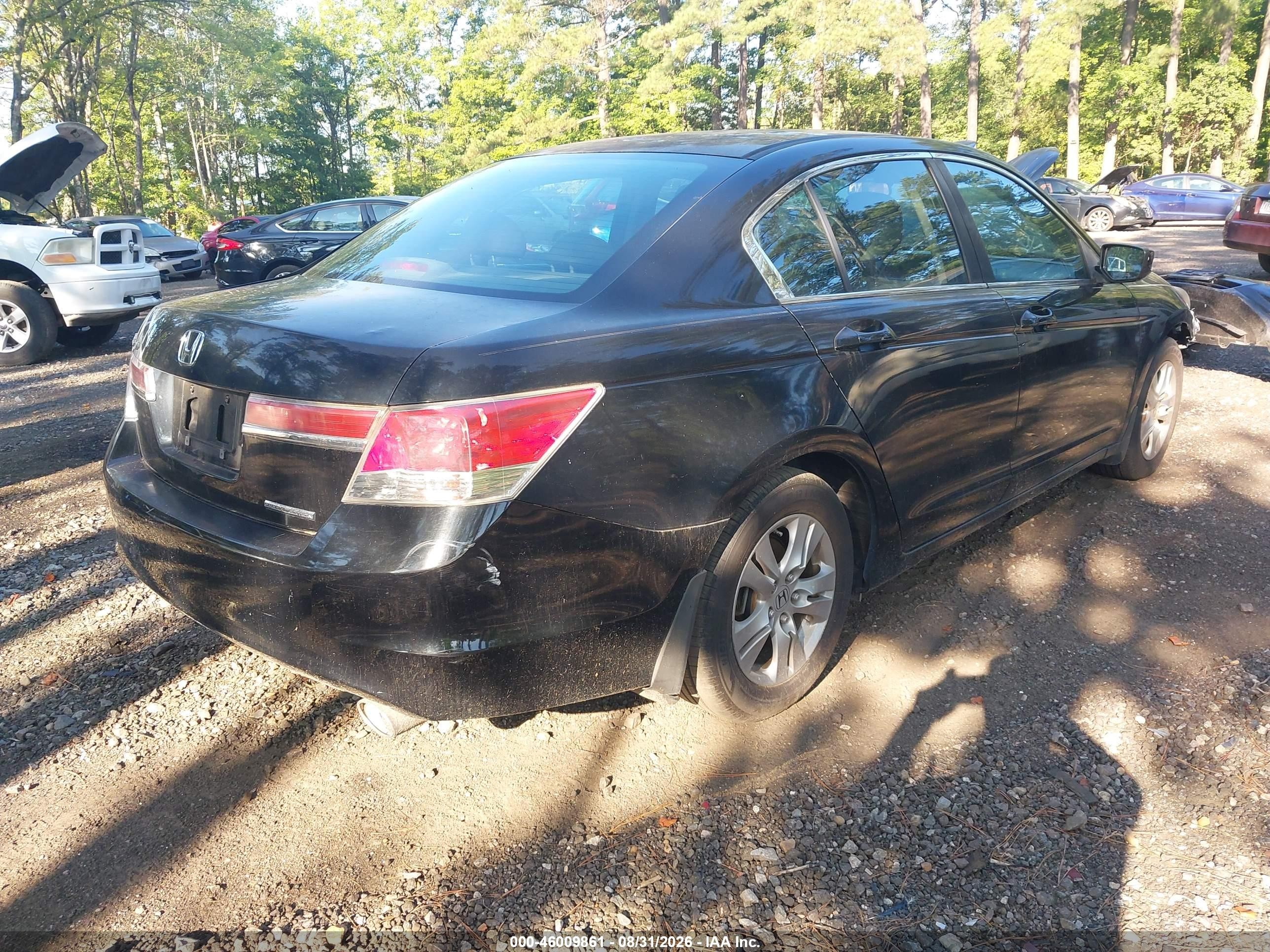2011 Honda Accord 2.4 Se Черный vin: 1HGCP2F68BA137444