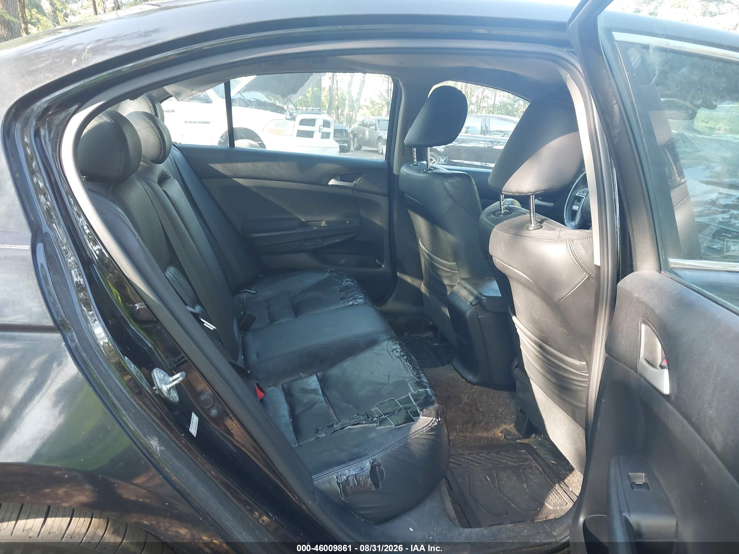 2011 Honda Accord 2.4 Se Черный vin: 1HGCP2F68BA137444