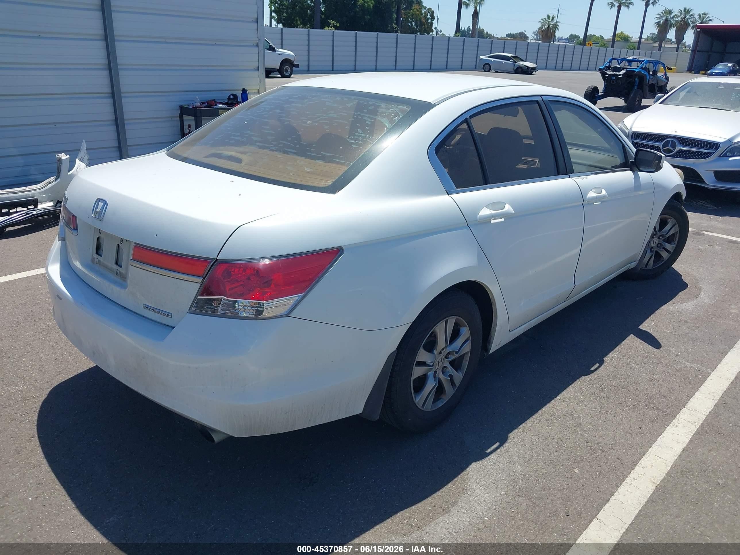 2011 Honda Accord 2.4 Se White vin: 1HGCP2F68BA155409