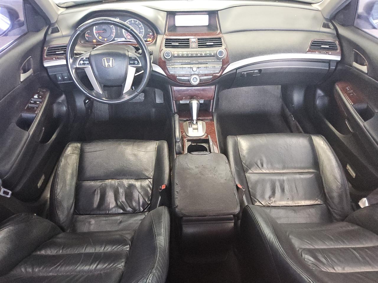 2012 Honda Accord Se Gray vin: 1HGCP2F68CA083838 Damage: Front Center Armrest, Torn, > 12 Inches