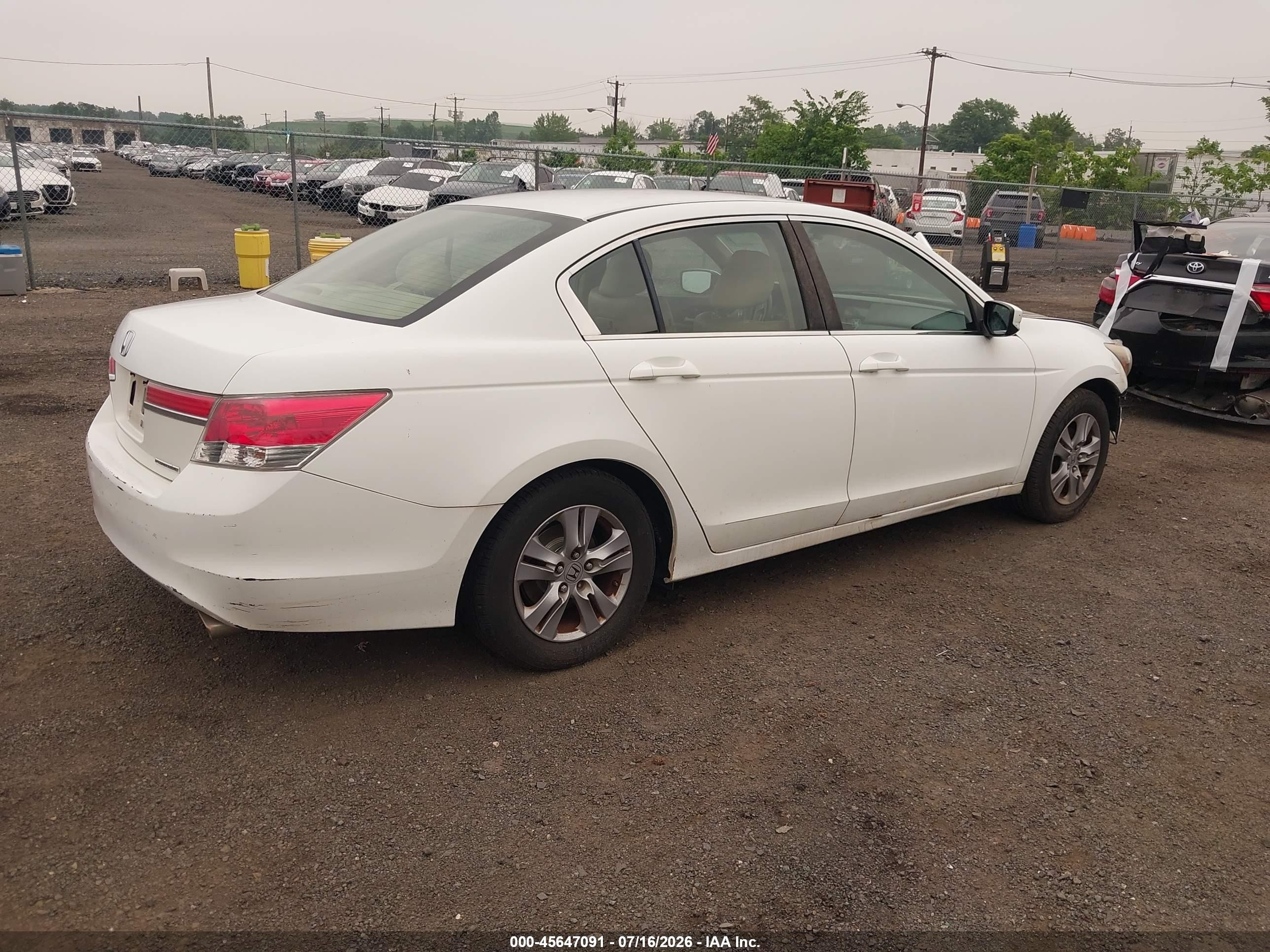 2012 Honda Accord 2.4 Se White vin: 1HGCP2F68CA121214