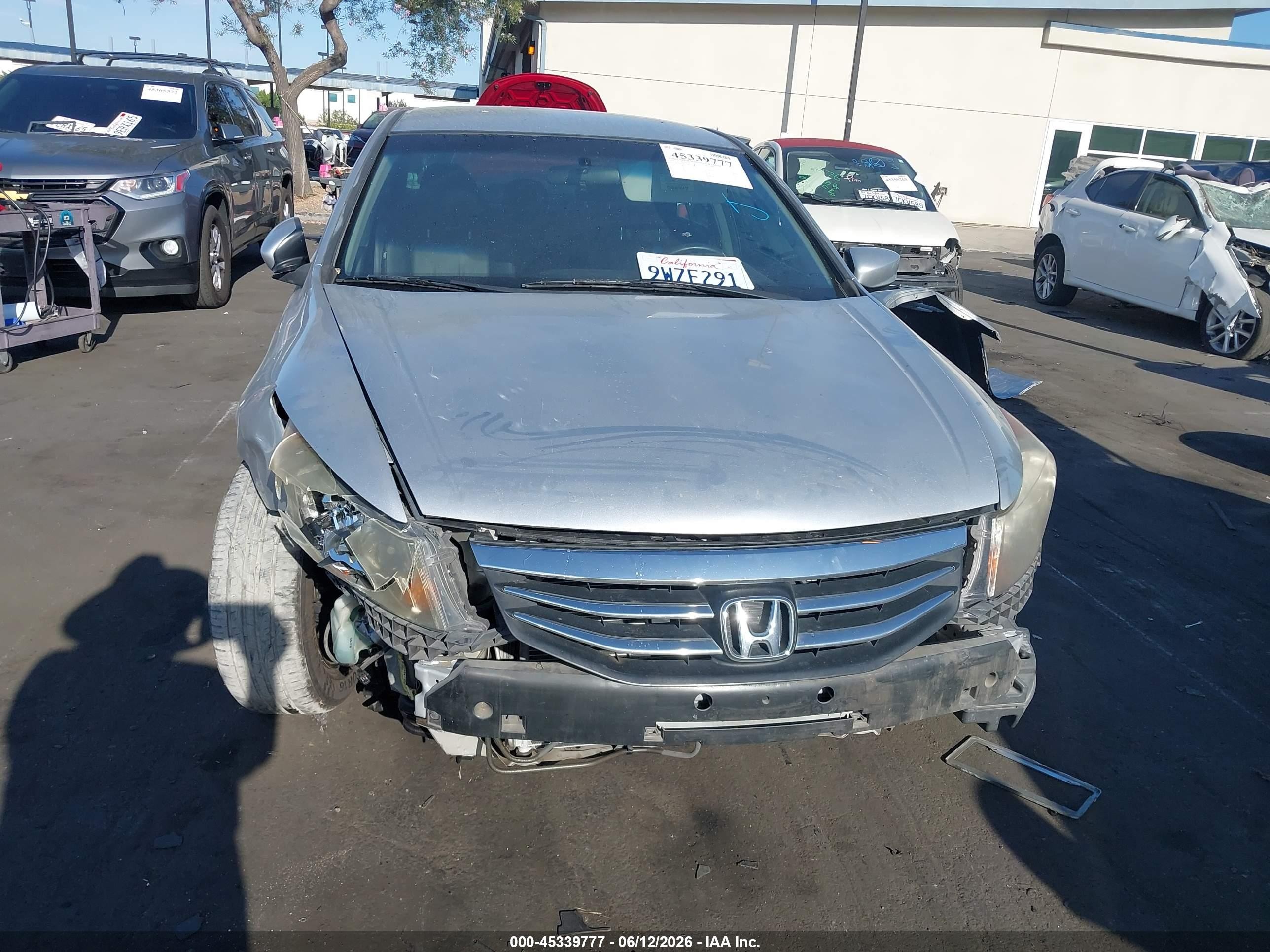 2012 Honda Accord 2.4 Se Silver vin: 1HGCP2F68CA228277
