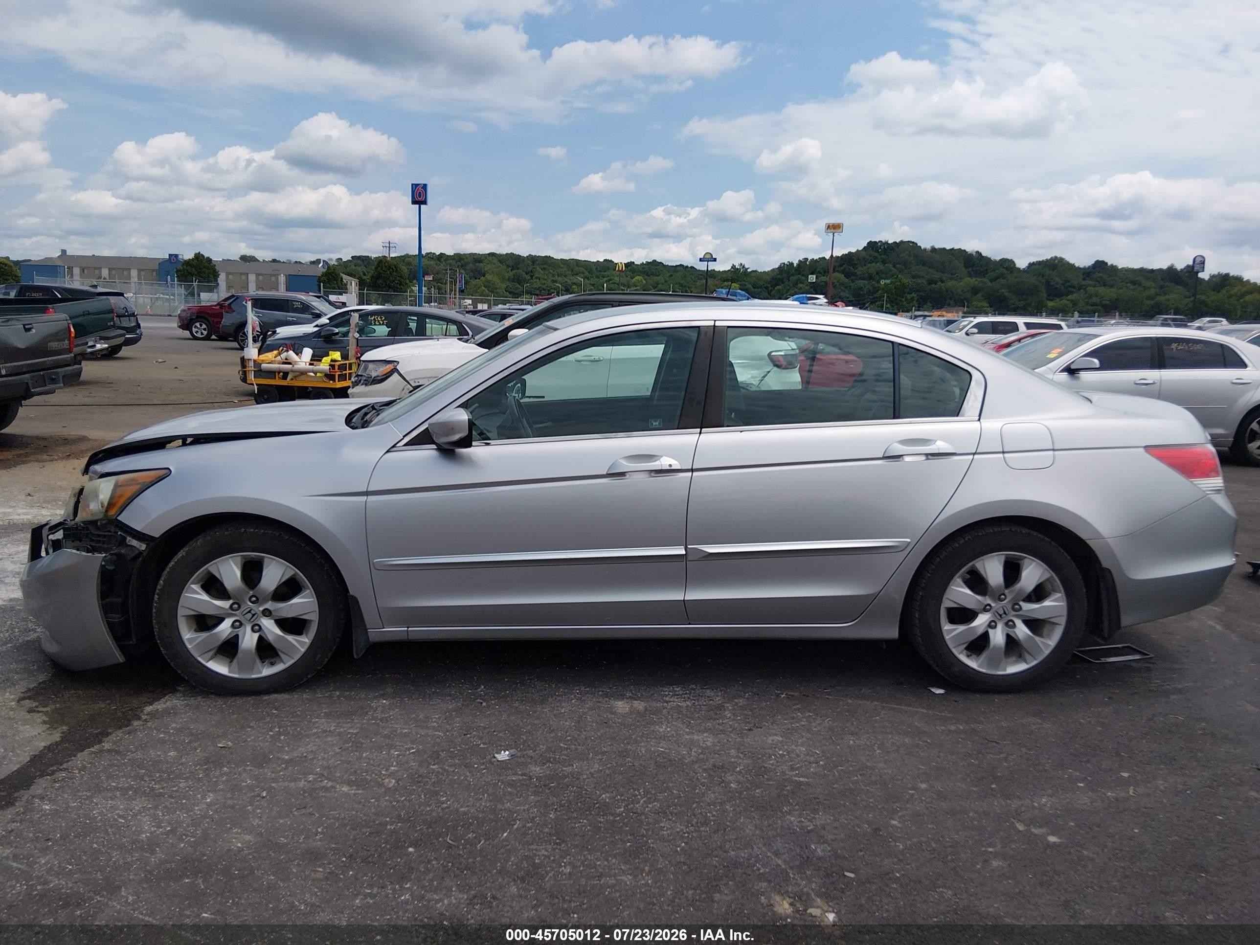 2011 Honda Accord 2.4 Se Silver vin: 1HGCP2F69BA030208