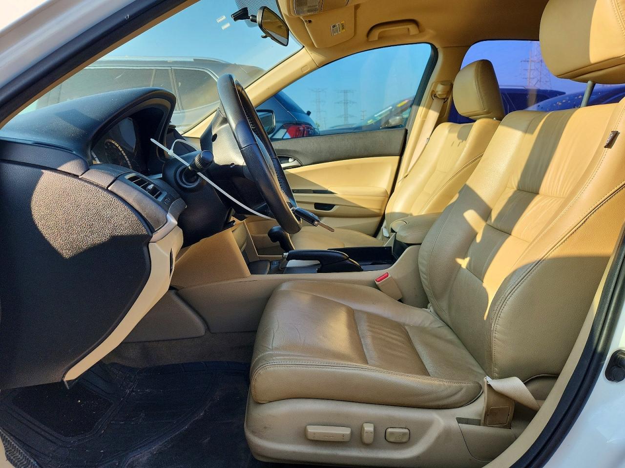 2012 Honda Accord Se White vin: 1HGCP2F69CA096615