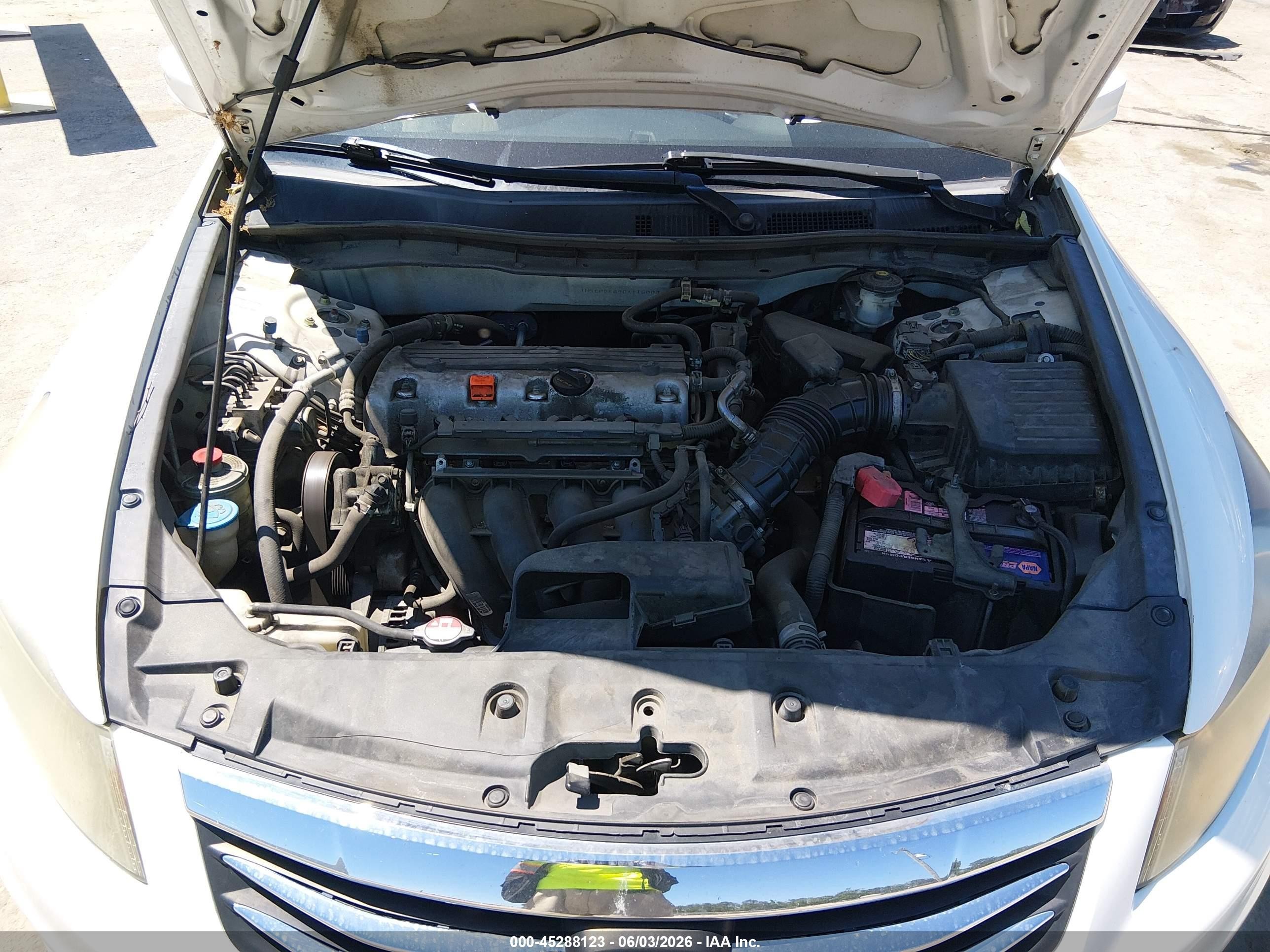 2012 Honda Accord 2.4 Se White vin: 1HGCP2F69CA115003