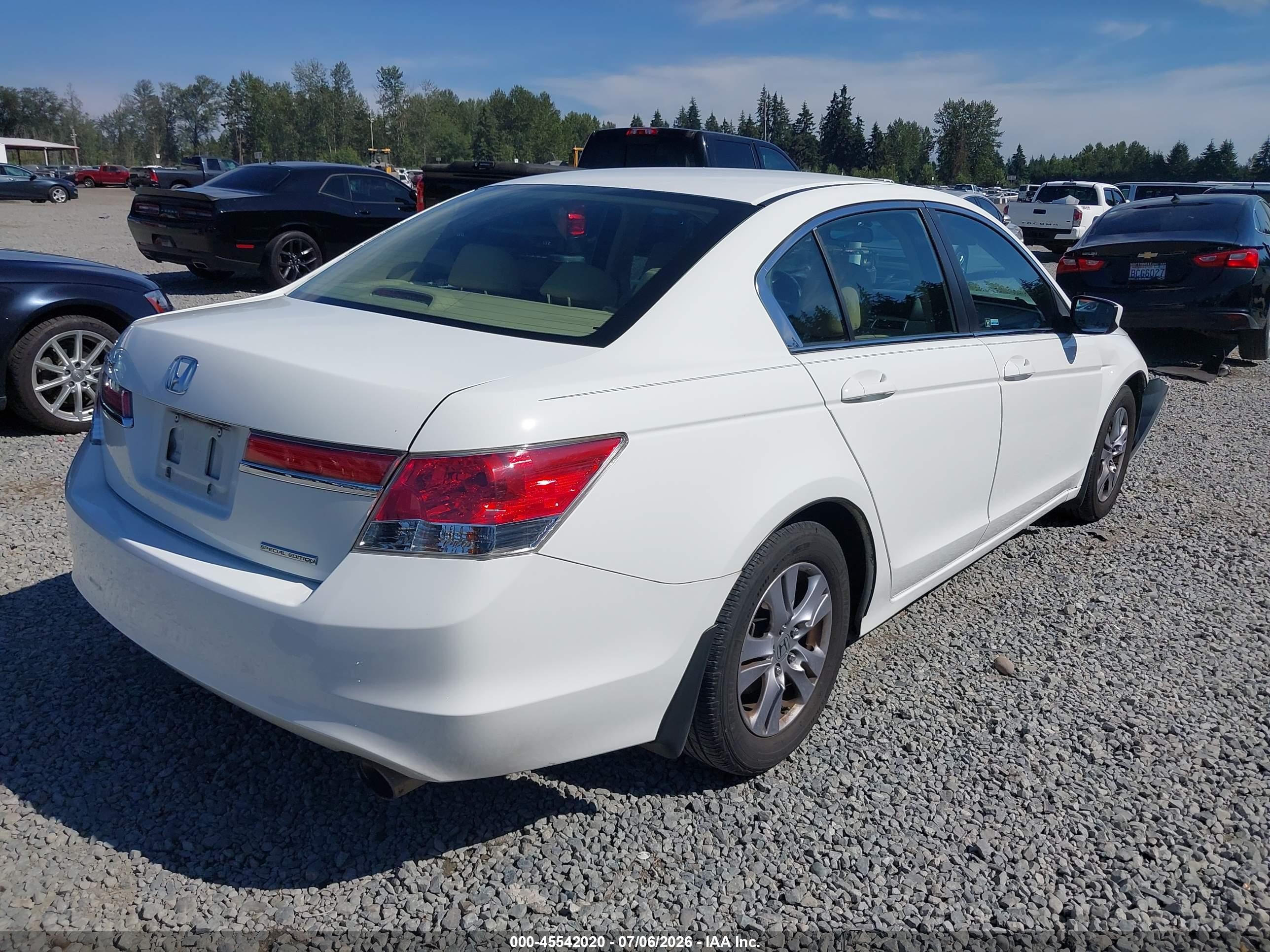 2012 Honda Accord 2.4 Se Белый vin: 1HGCP2F69CA179803