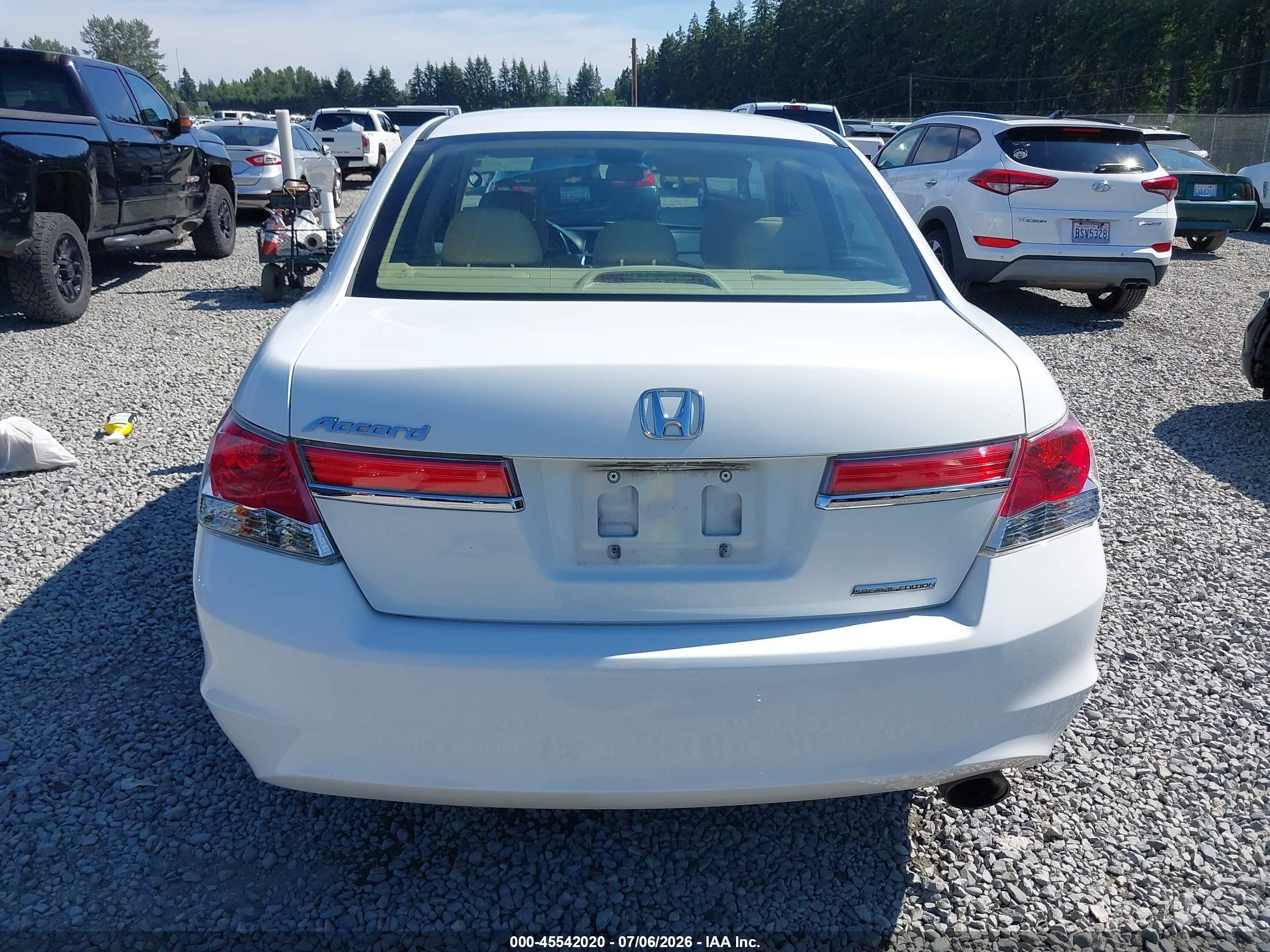 2012 Honda Accord 2.4 Se Белый vin: 1HGCP2F69CA179803