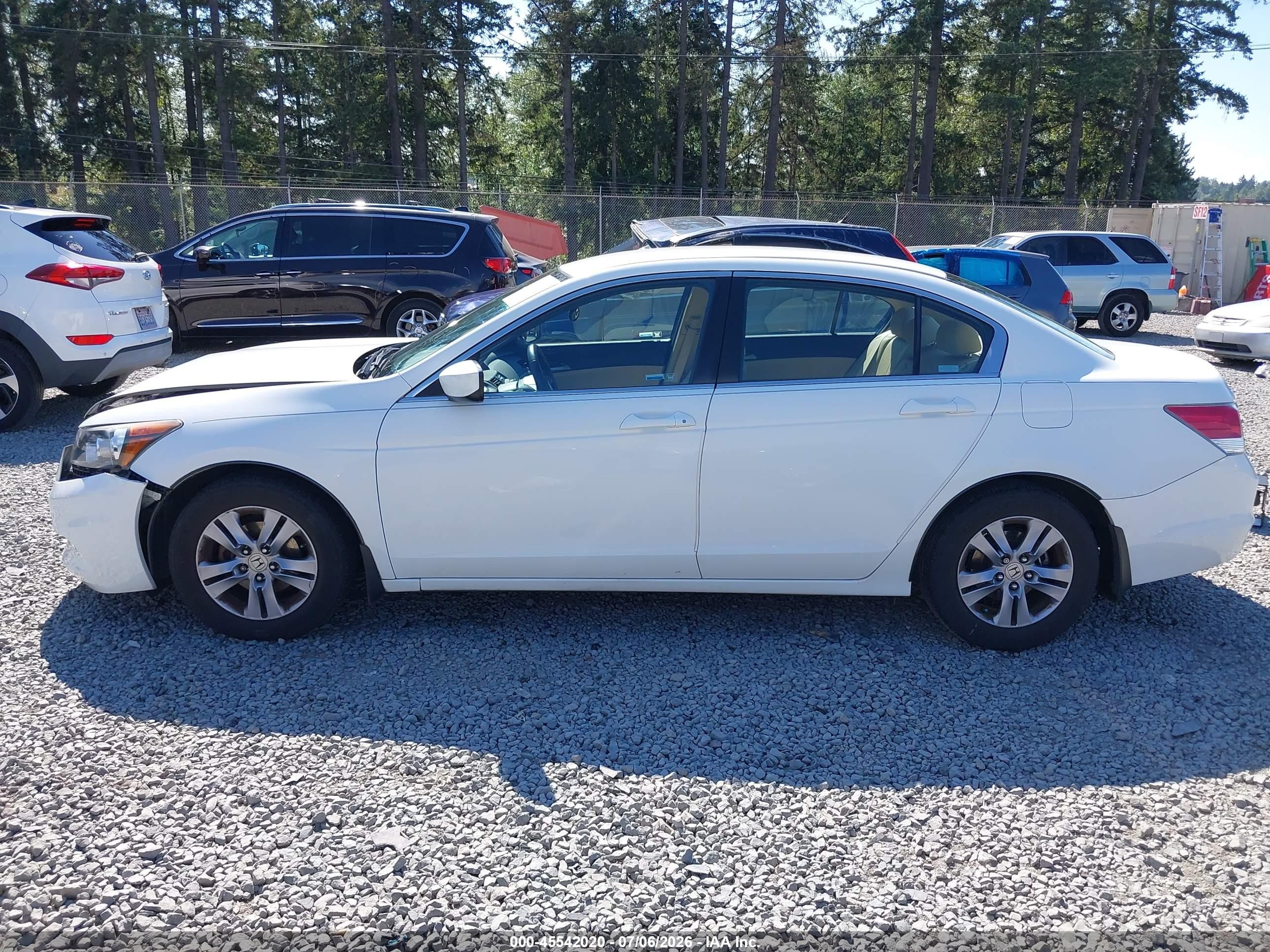 2012 Honda Accord 2.4 Se Белый vin: 1HGCP2F69CA179803