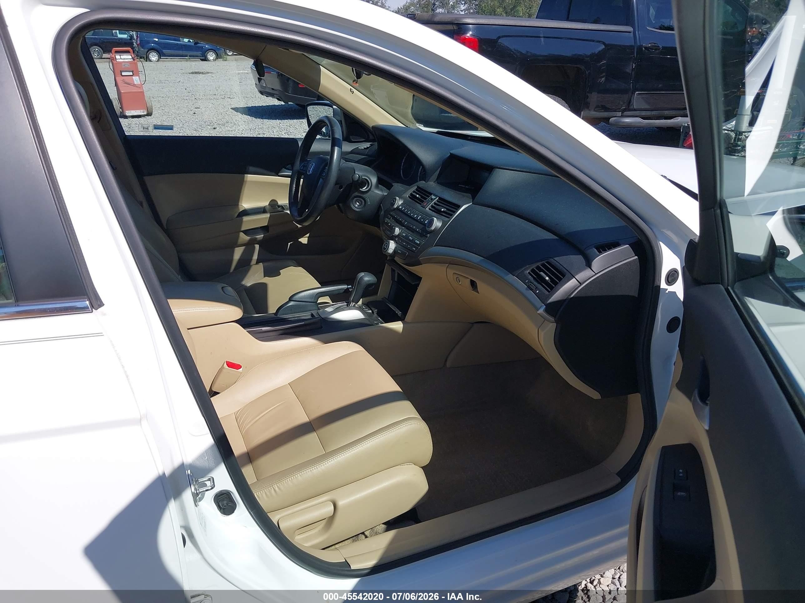 2012 Honda Accord 2.4 Se Белый vin: 1HGCP2F69CA179803