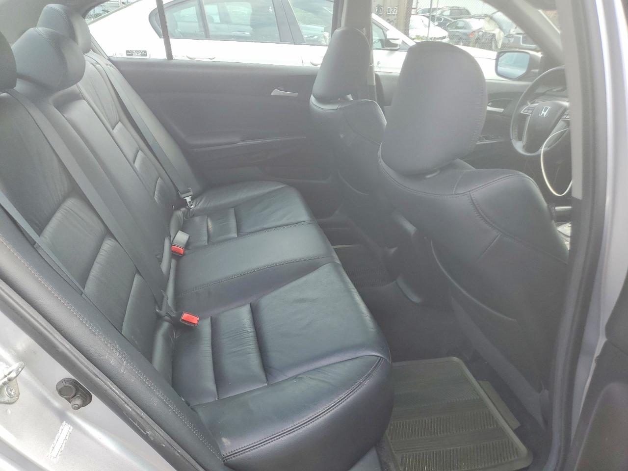 2011 Honda Accord Se Silver vin: 1HGCP2F6XBA123402