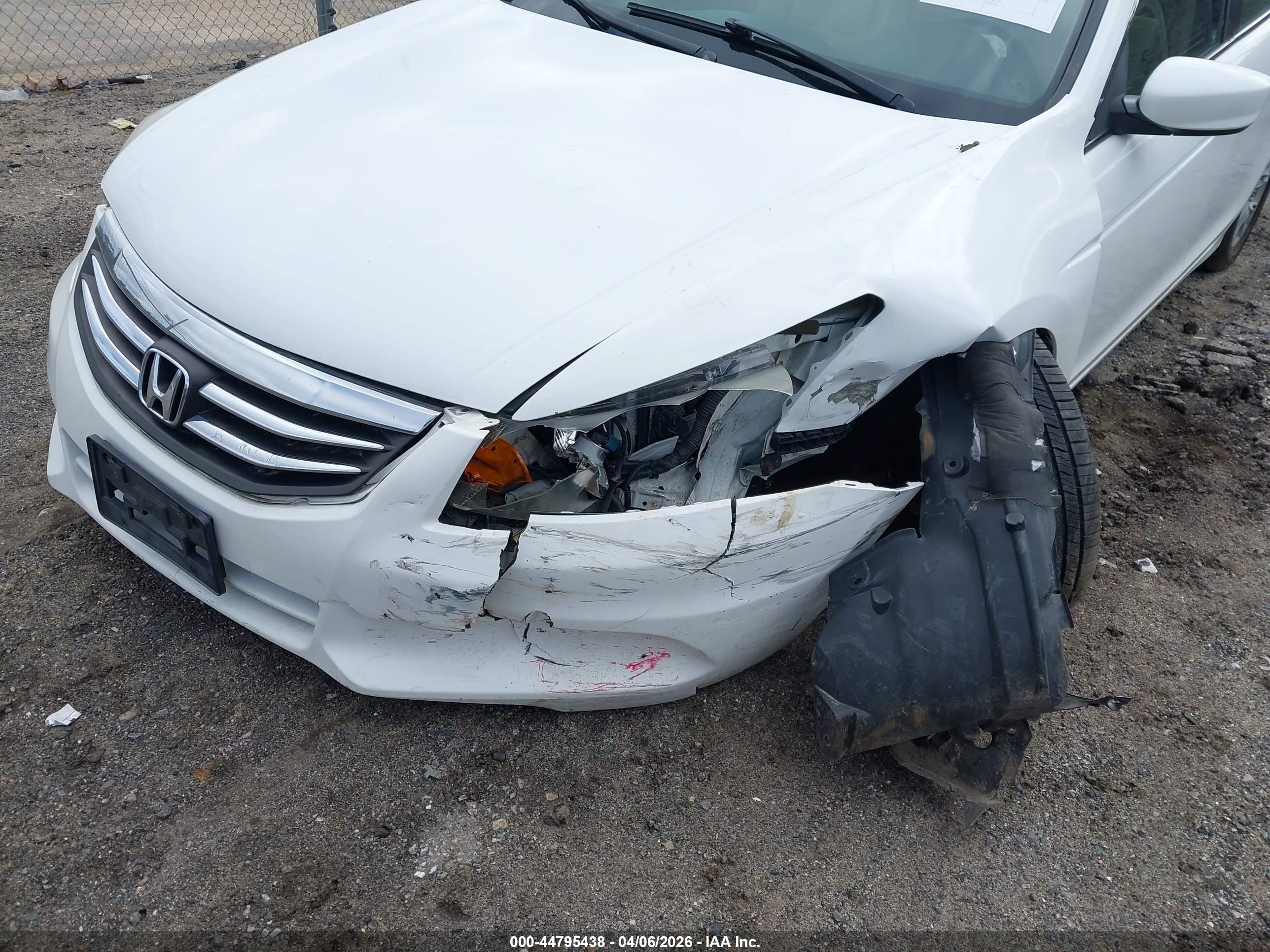 2011 Honda Accord 2.4 Se White vin: 1HGCP2F6XBA142614