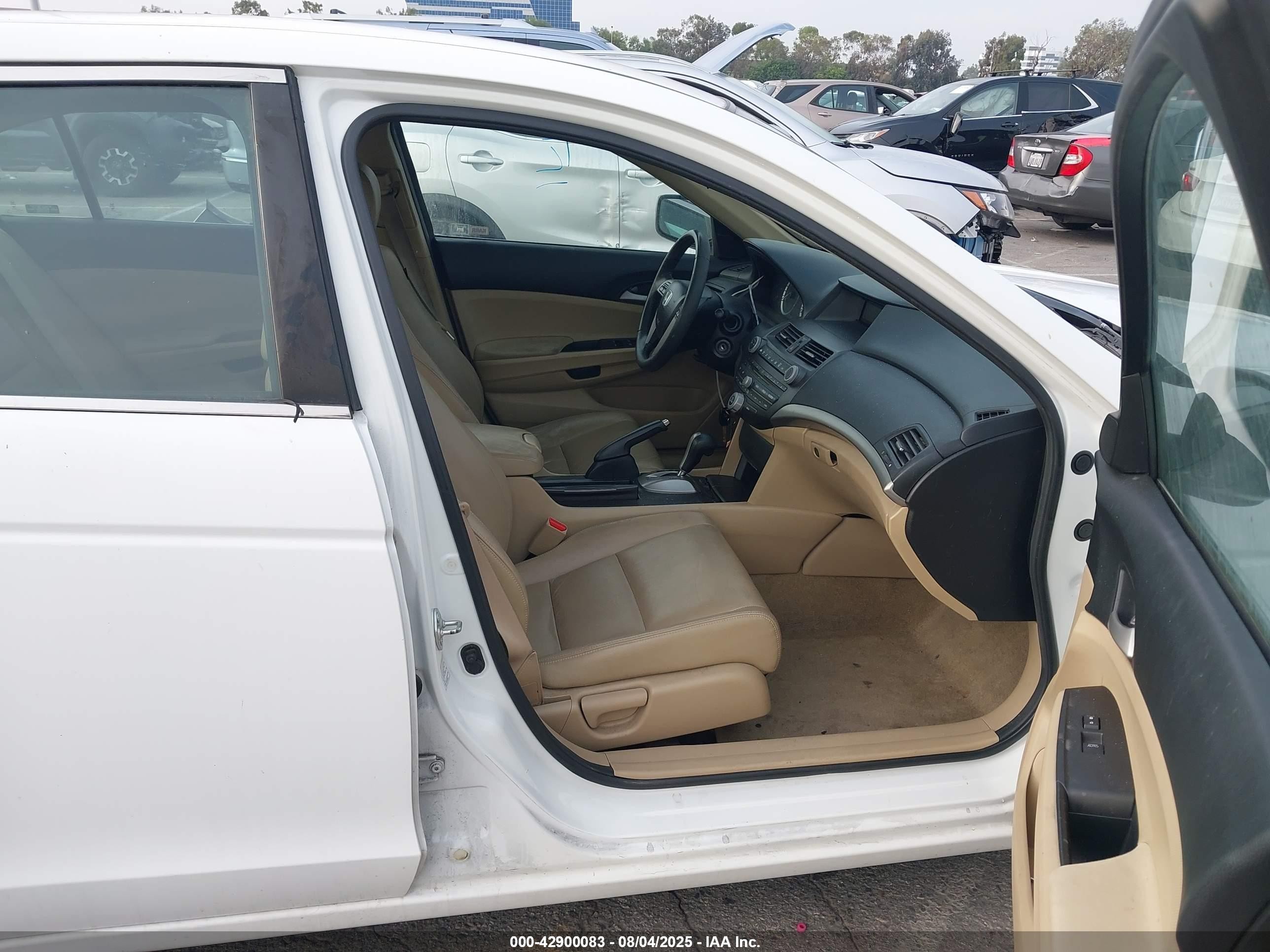 2012 Honda Accord 2.4 Se White vin: 1HGCP2F6XCA231570