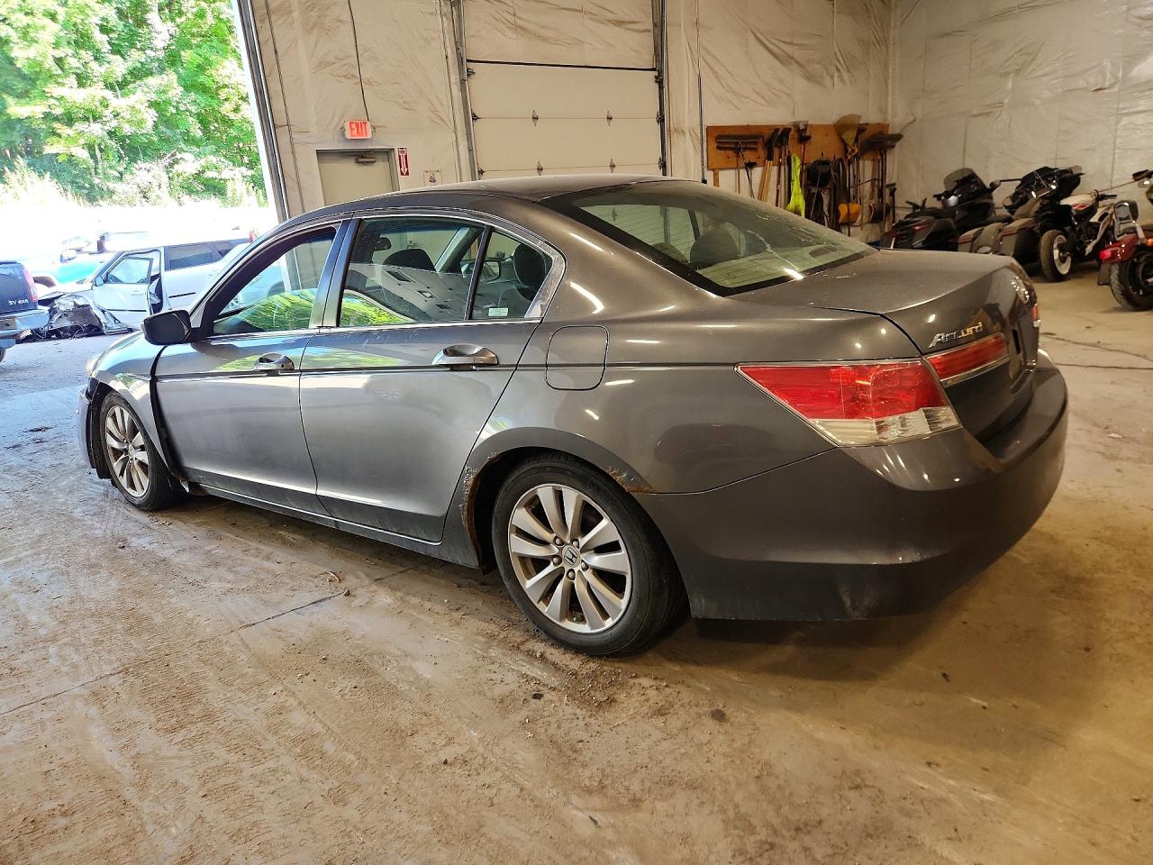 2011 Honda Accord Ex Gray vin: 1HGCP2F70BA023995