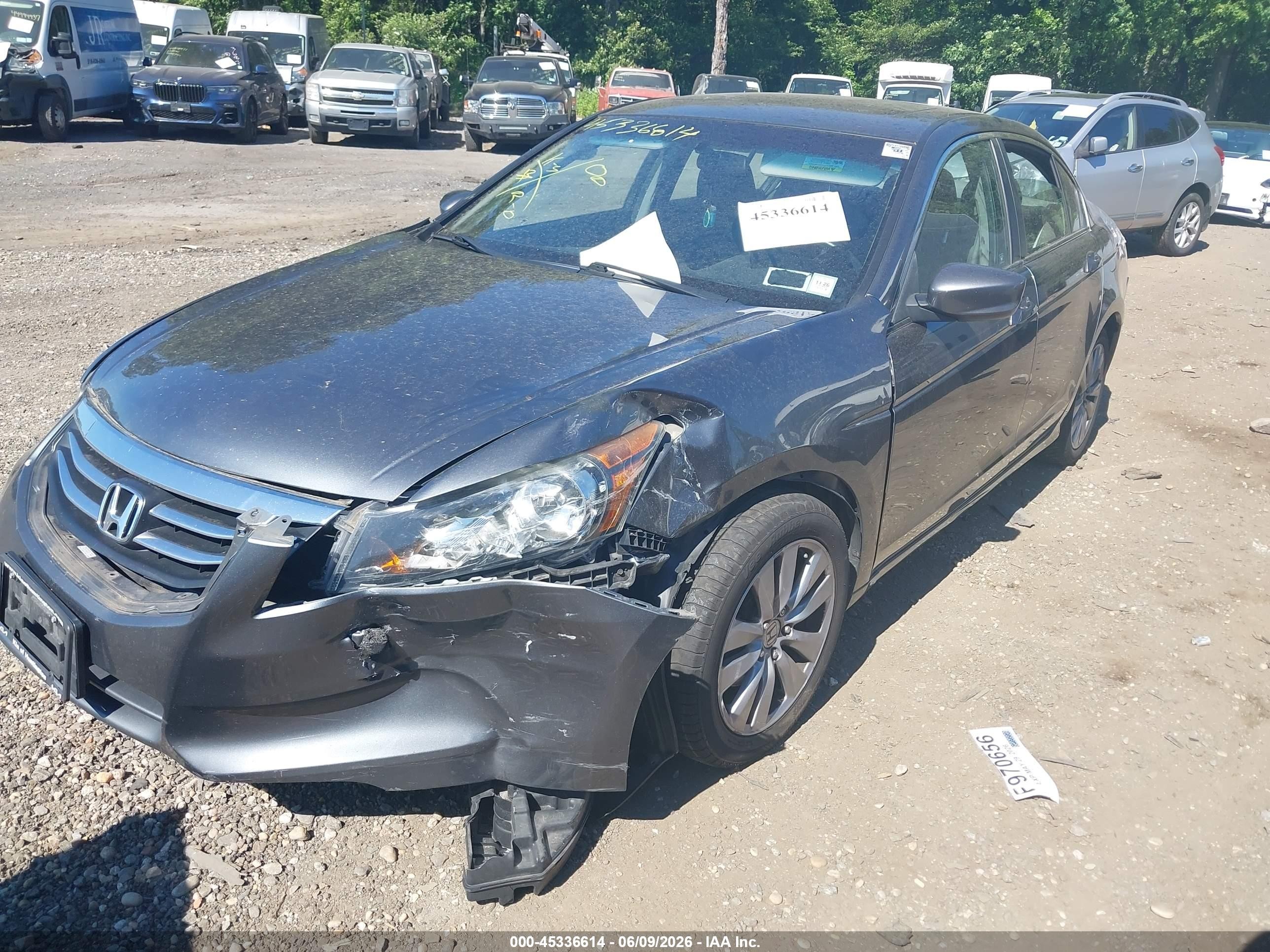 2011 Honda Accord 2.4 Ex Gray vin: 1HGCP2F70BA064577