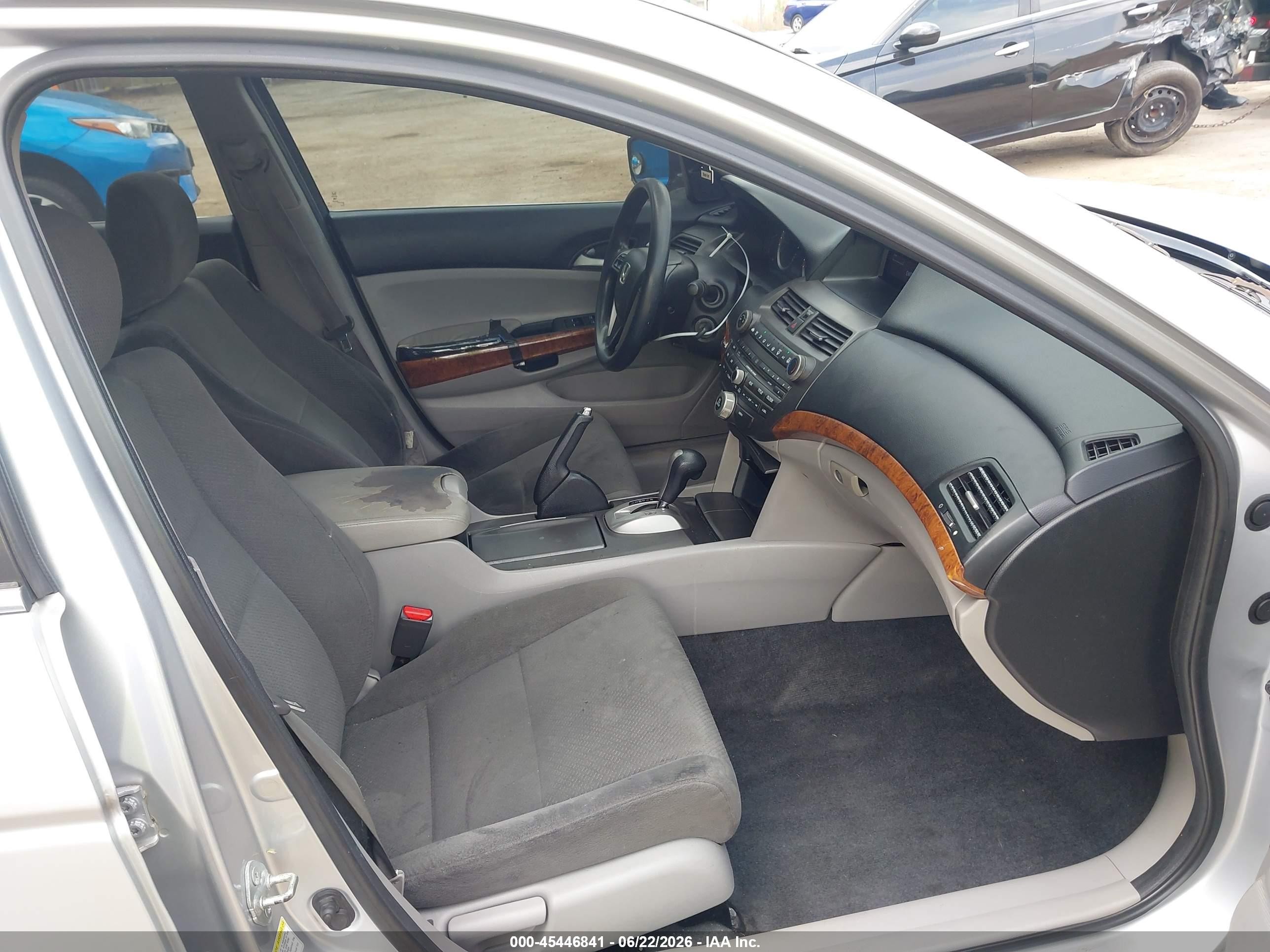 2011 Honda Accord 2.4 Ex Серебряный vin: 1HGCP2F70BA088894