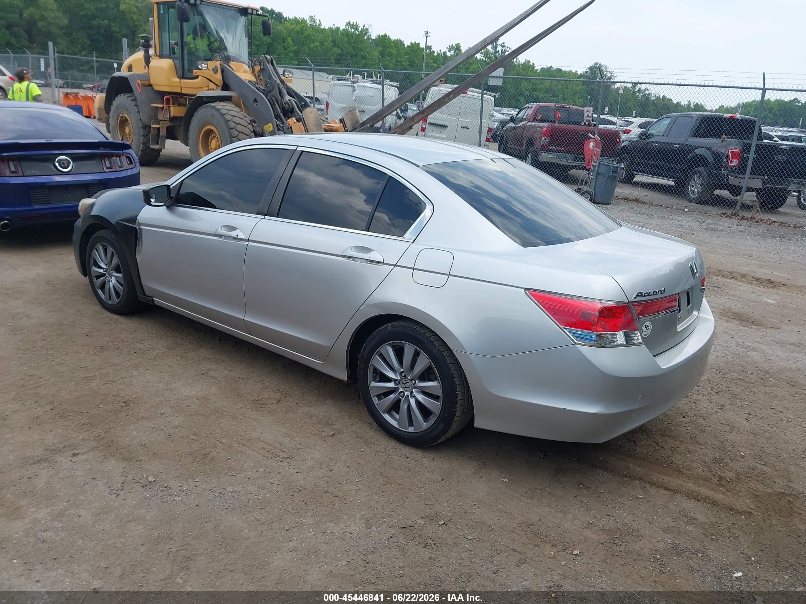 2011 Honda Accord 2.4 Ex Серебряный vin: 1HGCP2F70BA088894