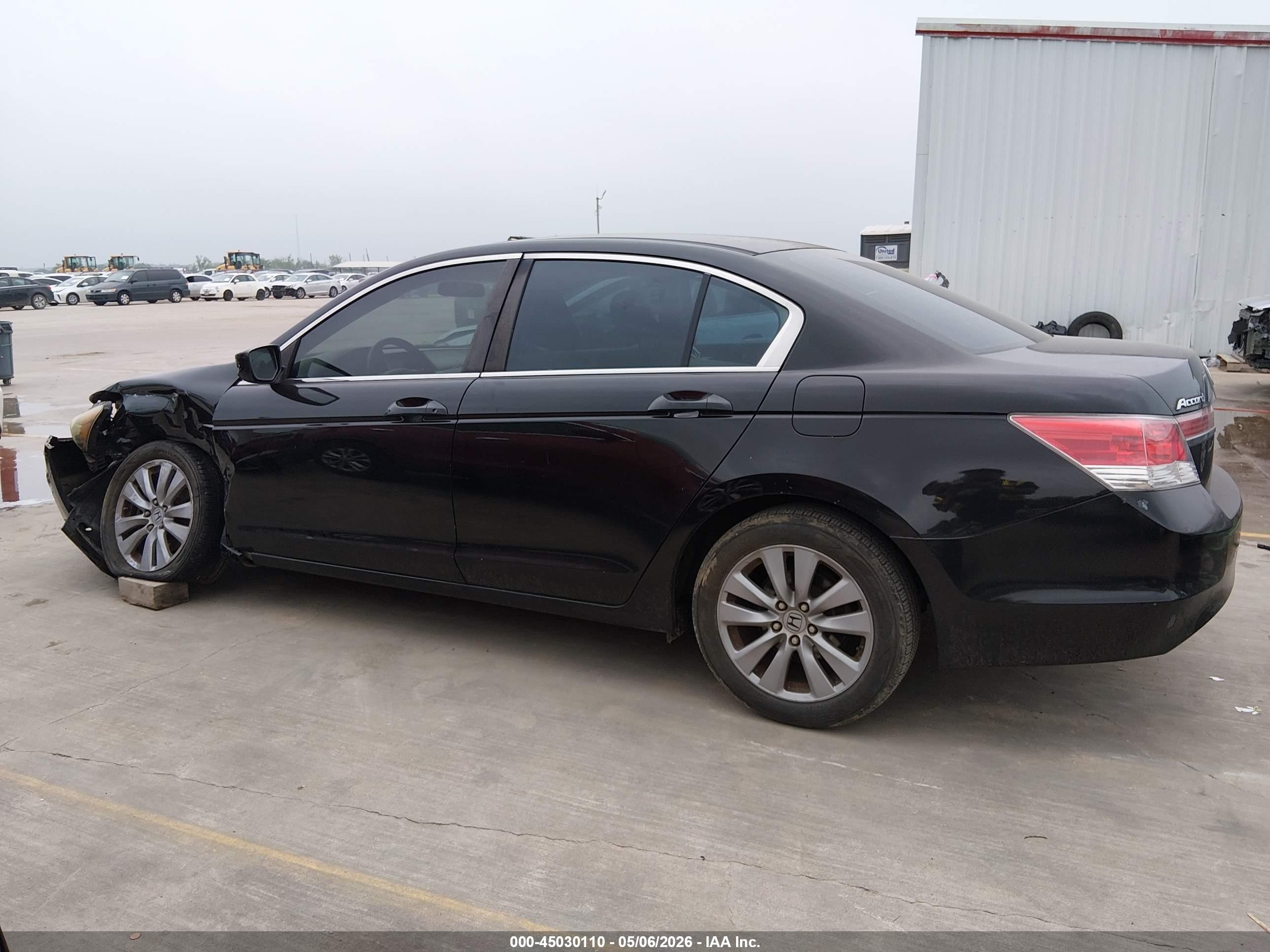 2011 Honda Accord 2.4 Ex Black vin: 1HGCP2F70BA110764