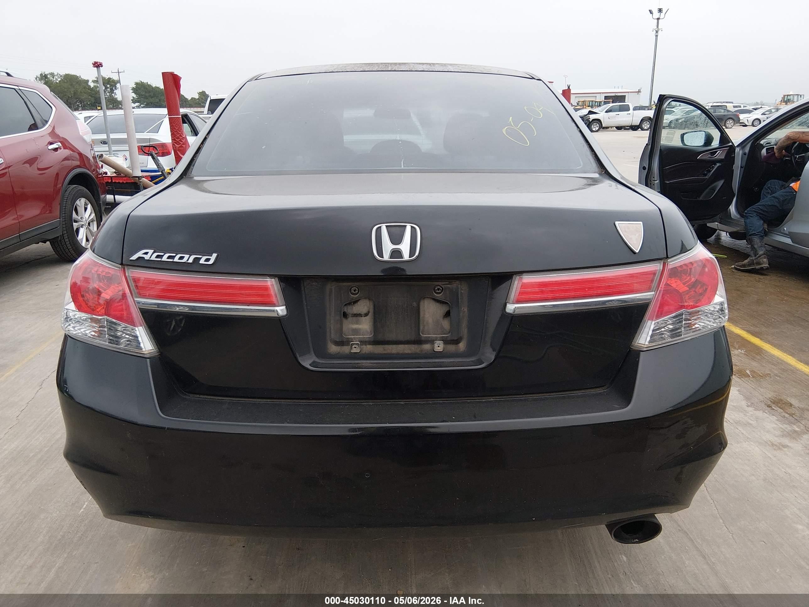2011 Honda Accord 2.4 Ex Black vin: 1HGCP2F70BA110764