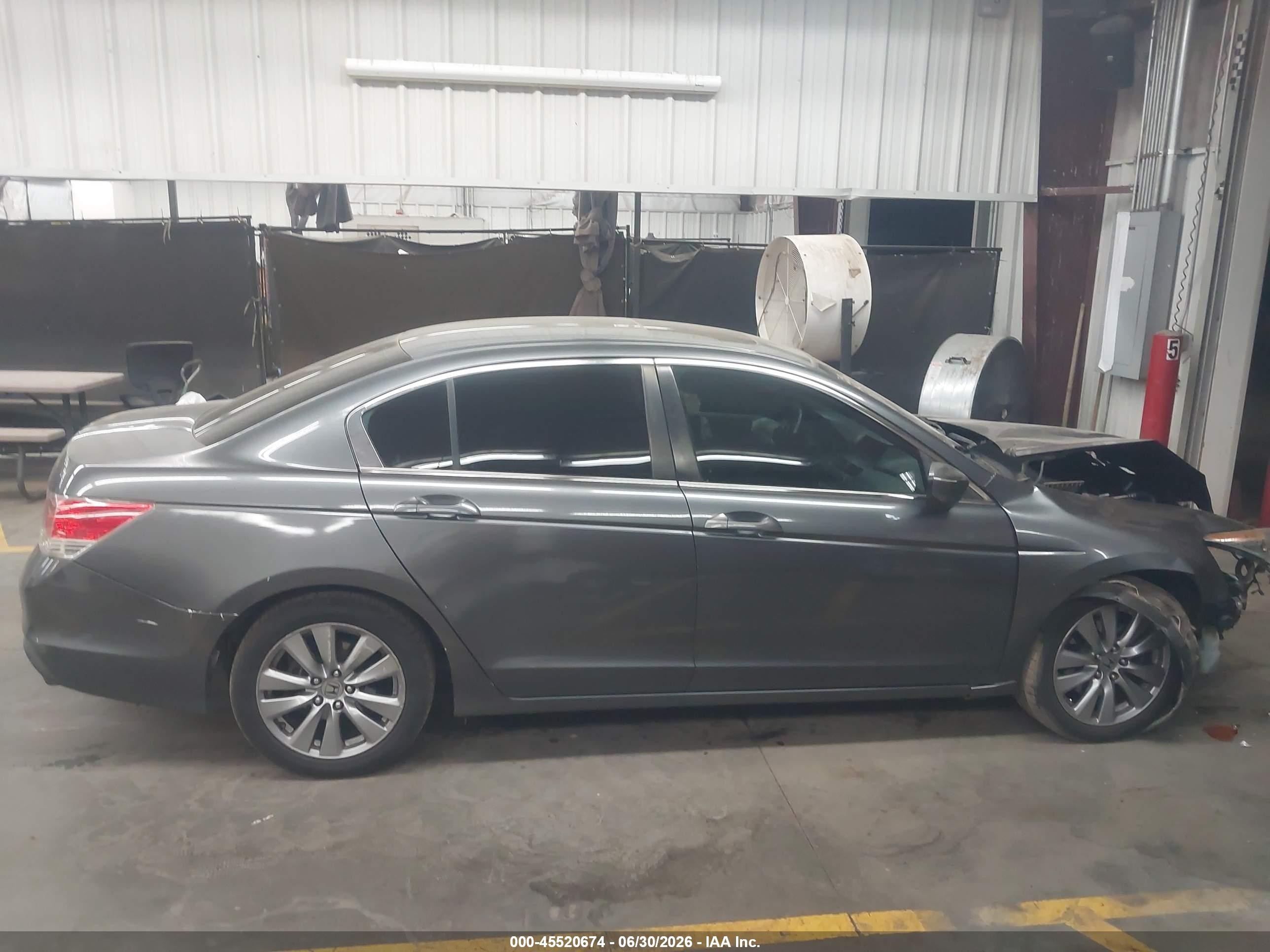 2012 Honda Accord 2.4 Ex Gray vin: 1HGCP2F70CA025120