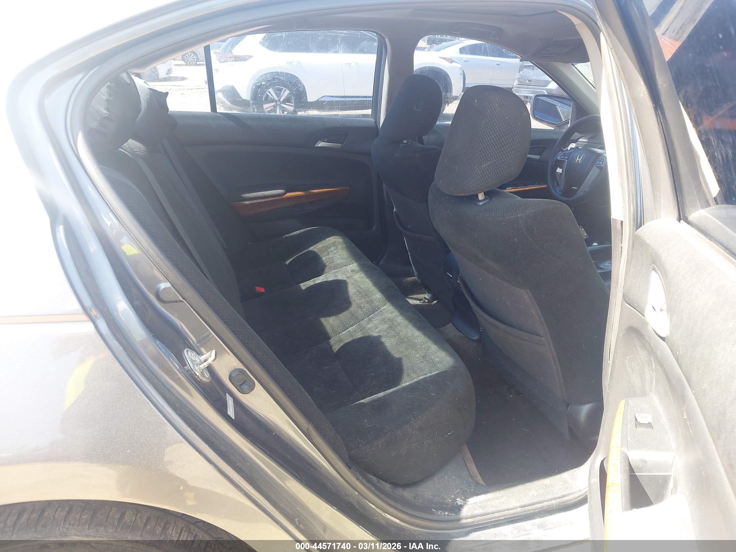 2012 Honda Accord 2.4 Ex Gray vin: 1HGCP2F70CA083390