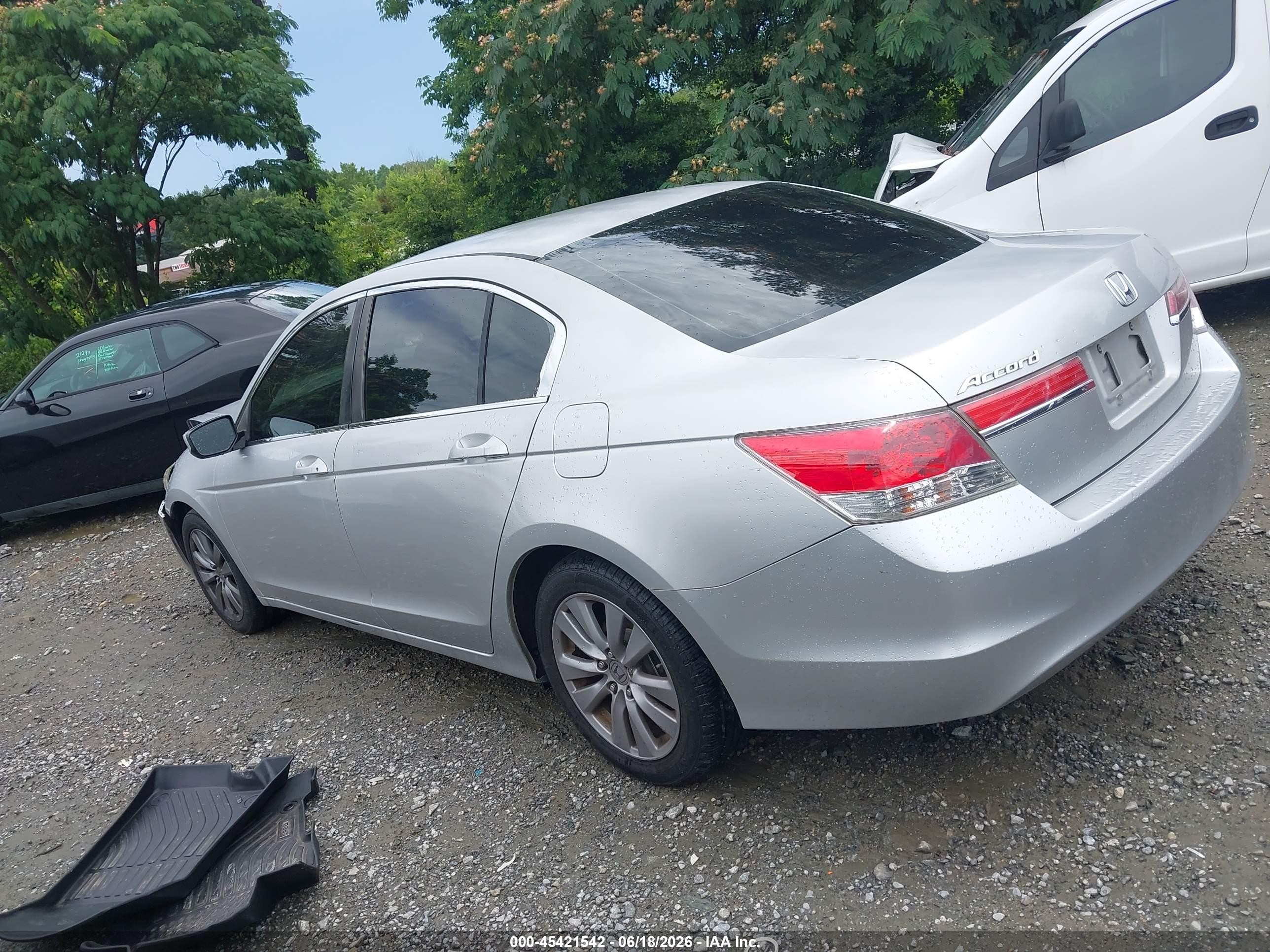 2012 Honda Accord 2.4 Ex Silver vin: 1HGCP2F70CA113441