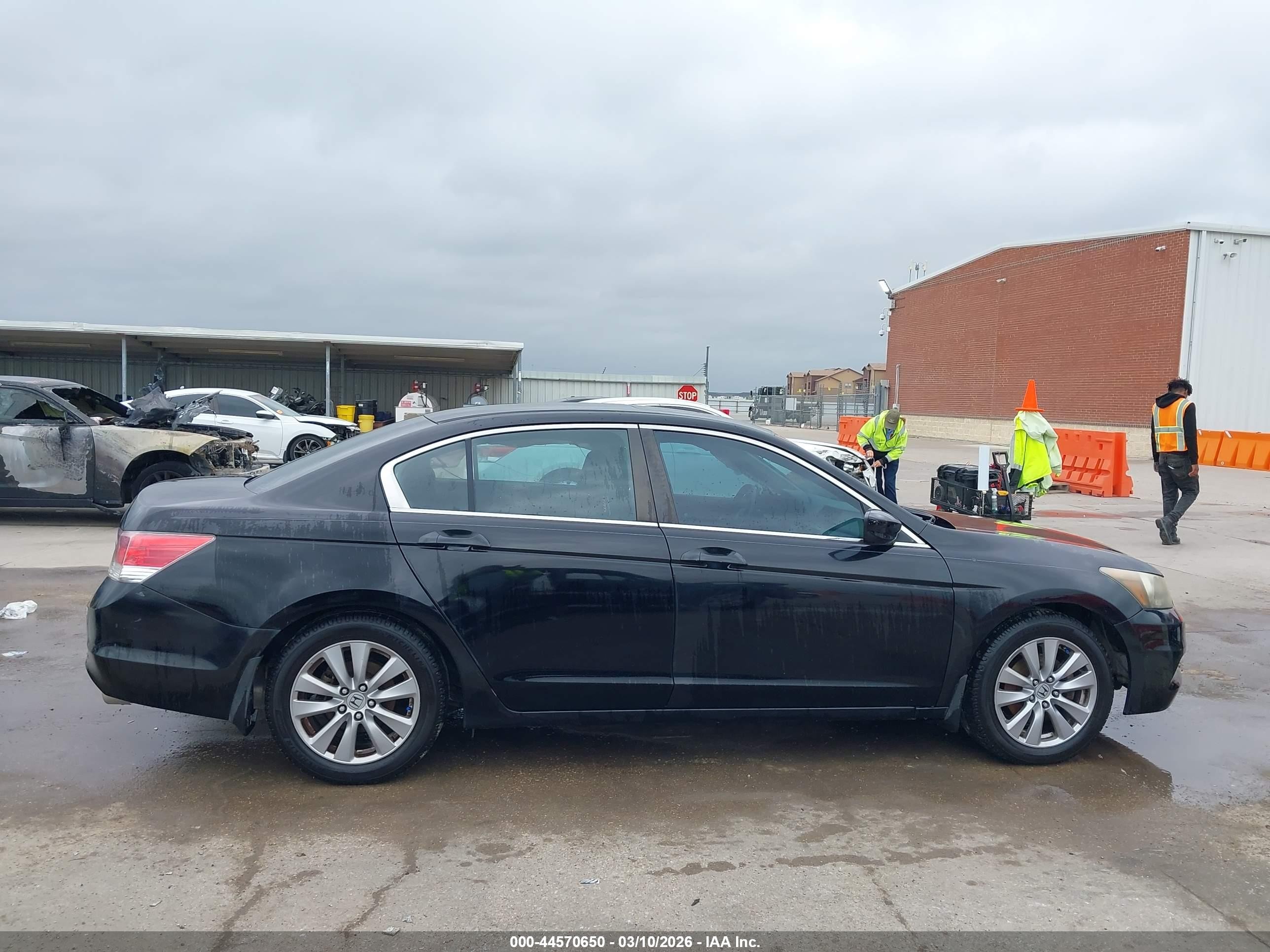 2012 Honda Accord 2.4 Ex Black vin: 1HGCP2F70CA232218