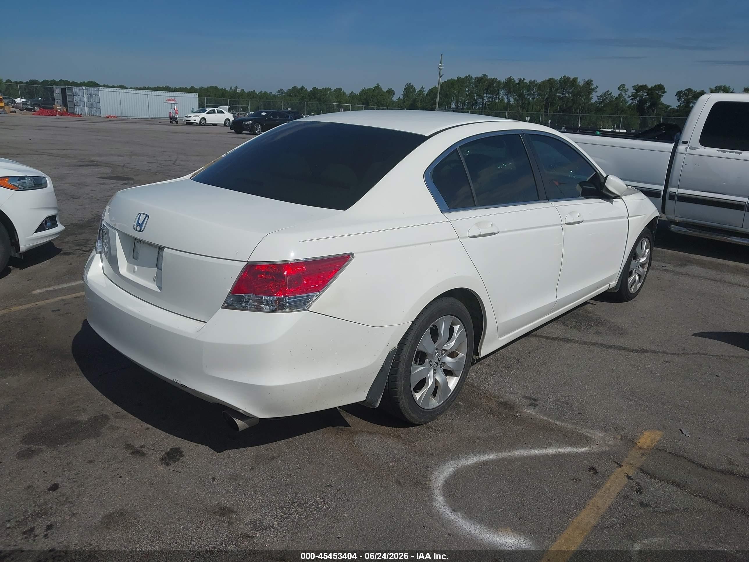 2010 Honda Accord 2.4 Ex Белый vin: 1HGCP2F71AA105460