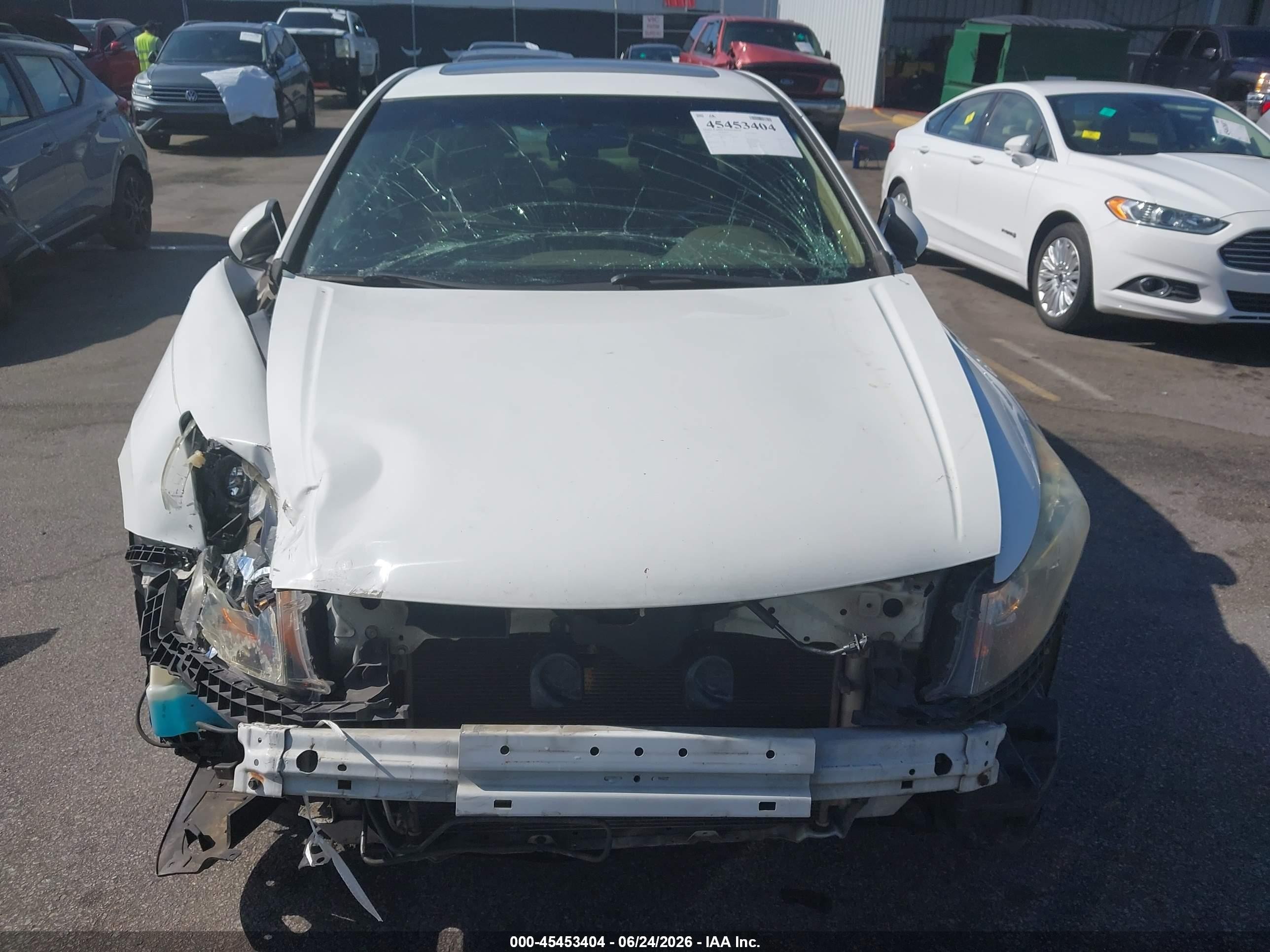 2010 Honda Accord 2.4 Ex Белый vin: 1HGCP2F71AA105460