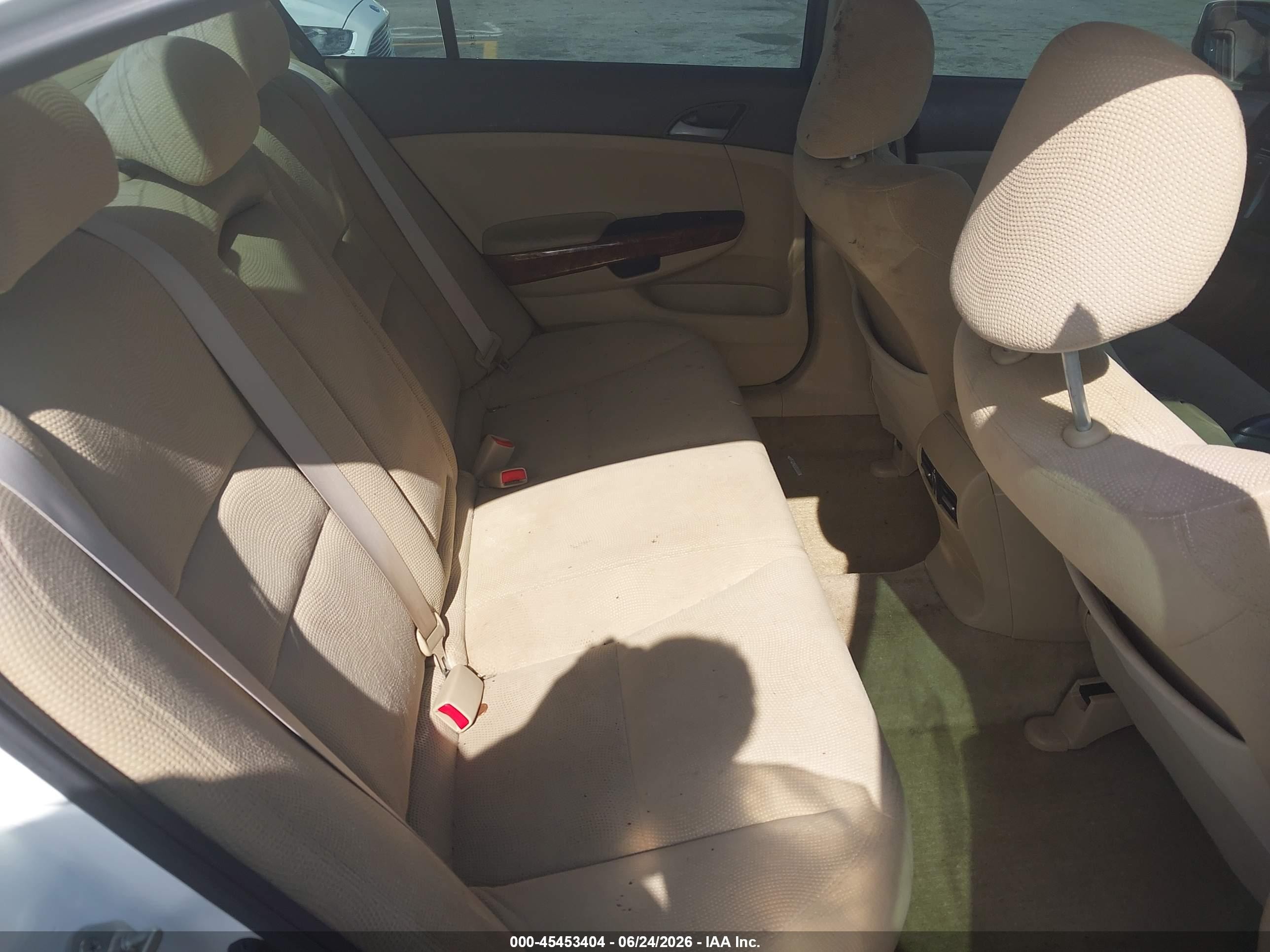 2010 Honda Accord 2.4 Ex Белый vin: 1HGCP2F71AA105460