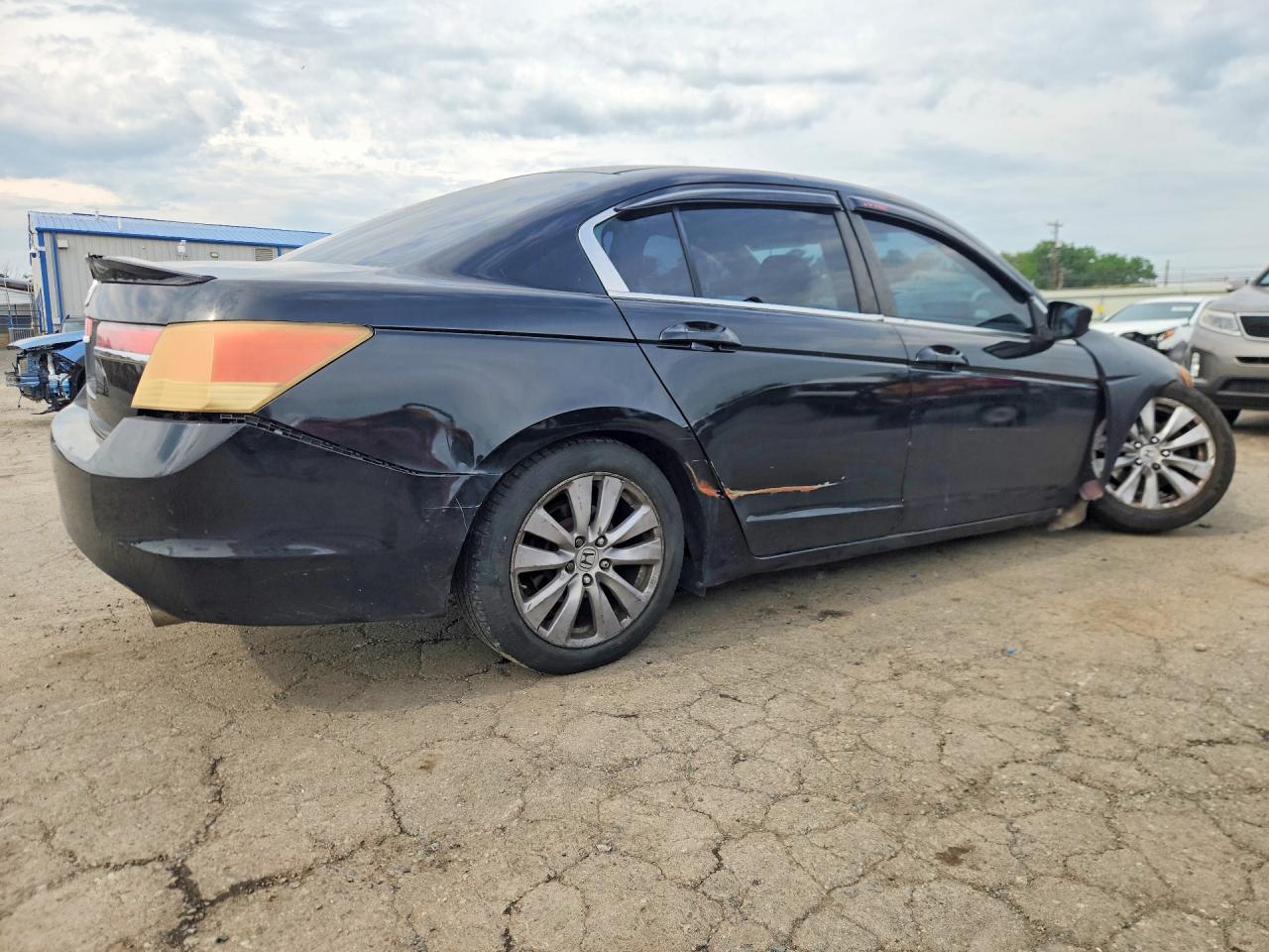 2011 Honda Accord Ex Black vin: 1HGCP2F71BA026212