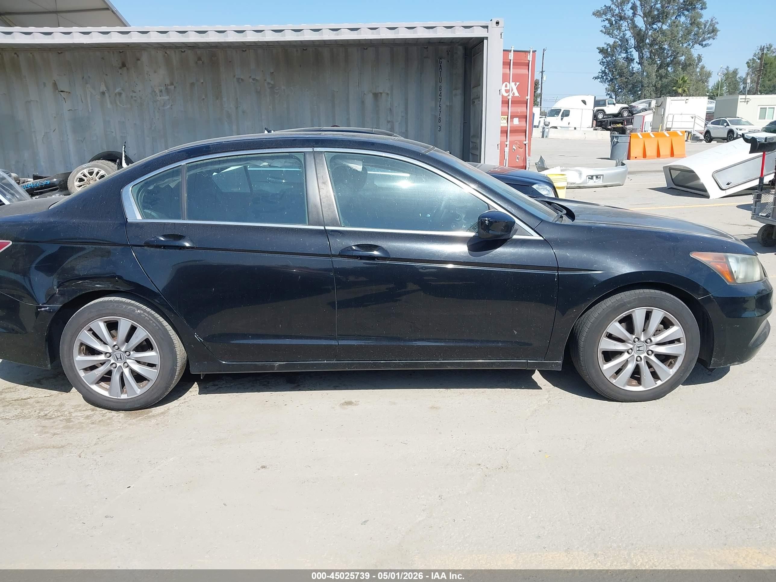 2011 Honda Accord 2.4 Ex Black vin: 1HGCP2F71BA060943