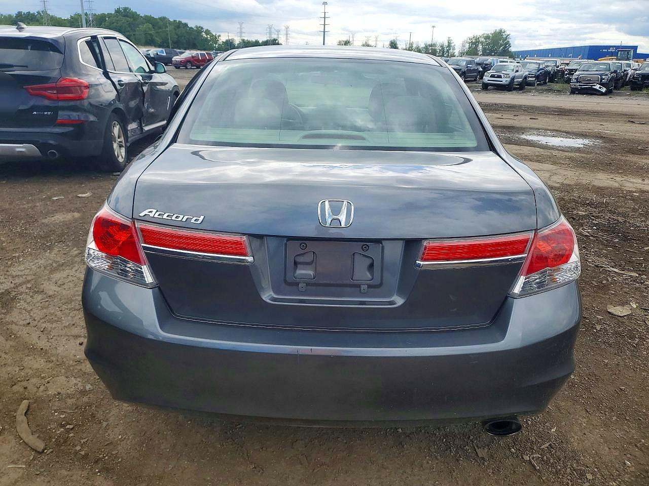 2011 Honda Accord Ex Gray vin: 1HGCP2F71BA064300