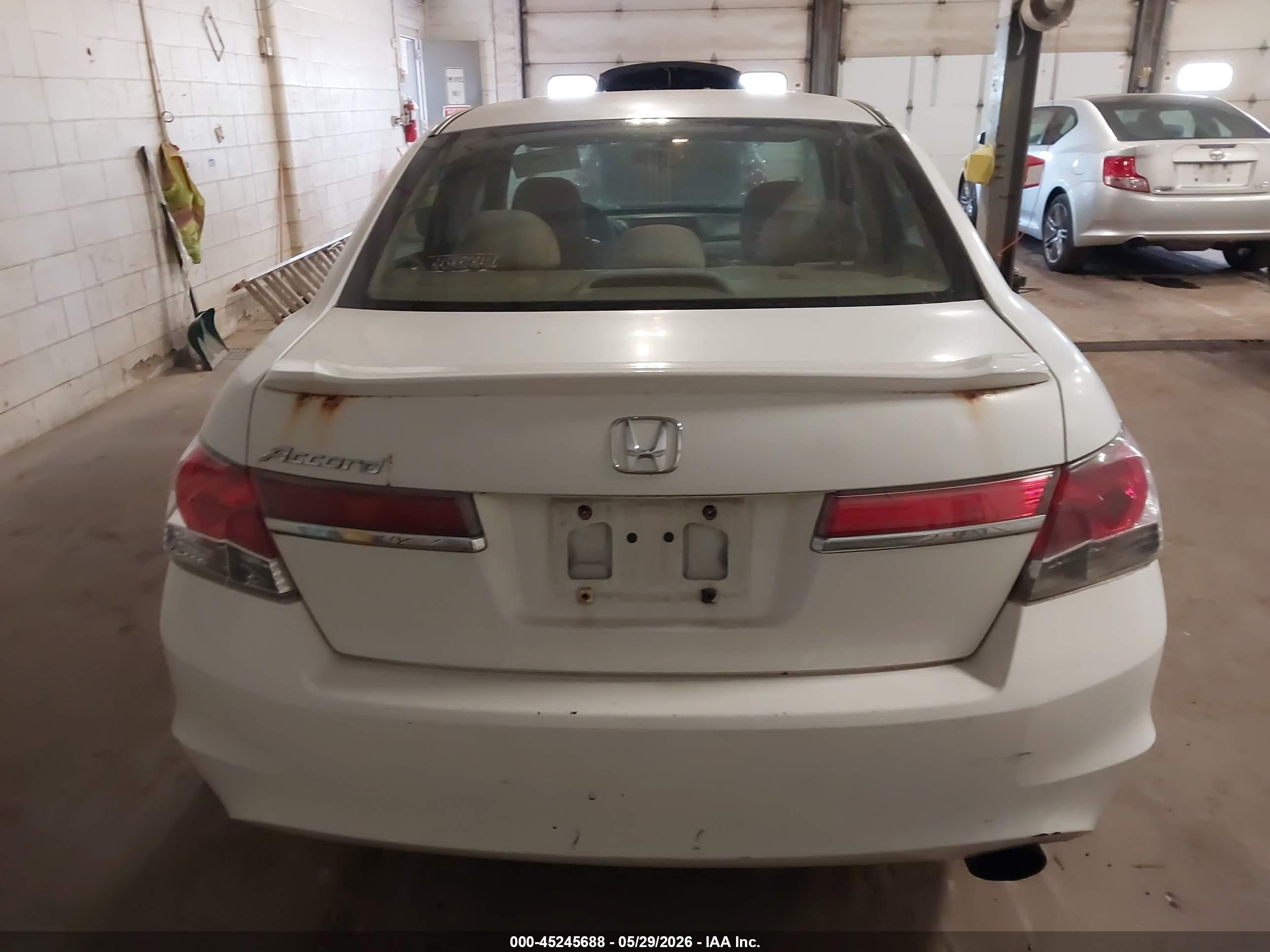 2012 Honda Accord 2.4 Ex White vin: 1HGCP2F71CA235175