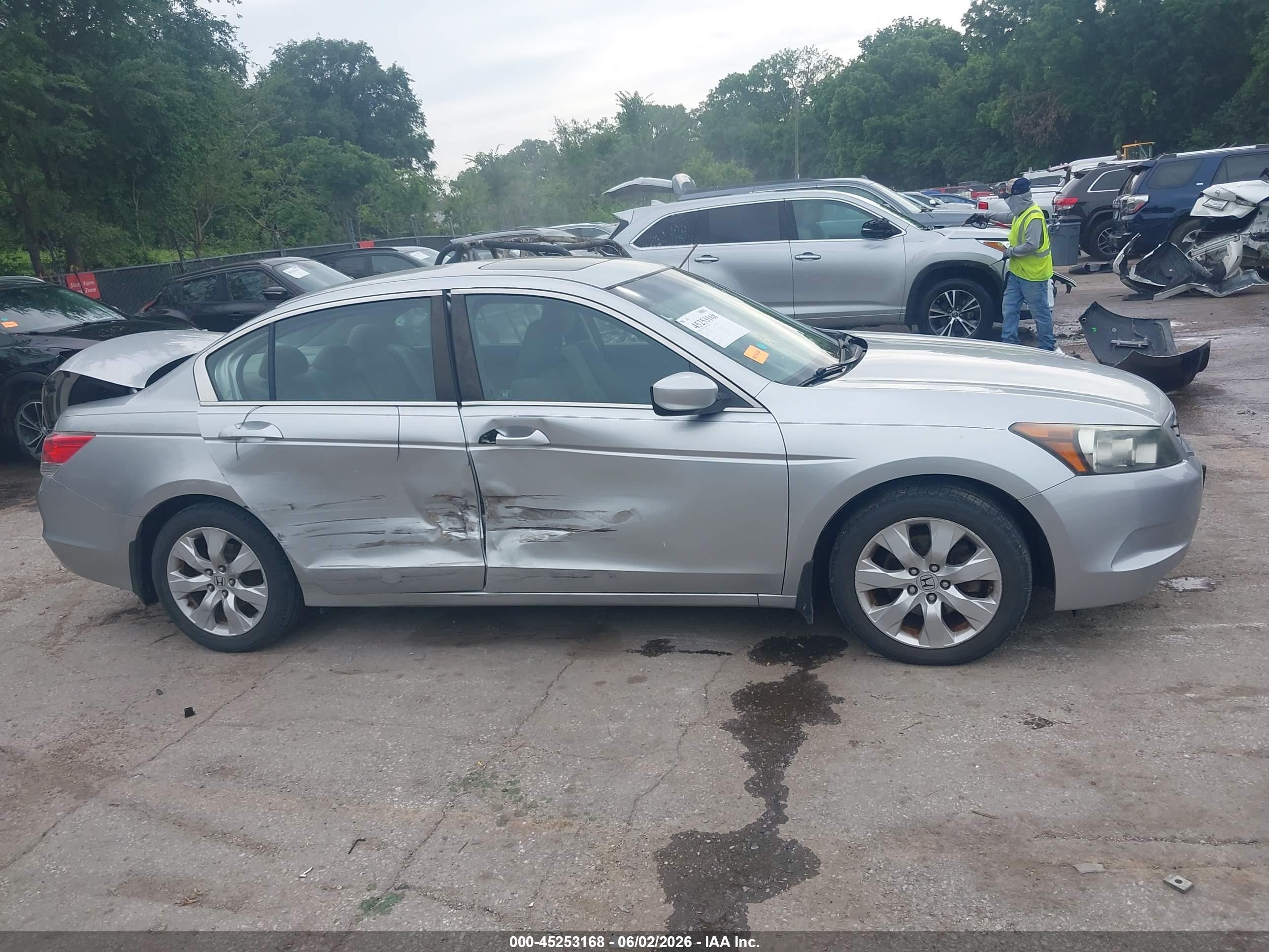 2010 Honda Accord 2.4 Ex Silver vin: 1HGCP2F72AA004461
